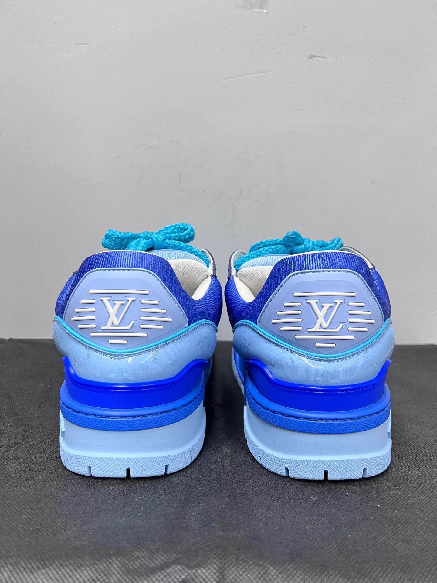 Louis Vuitton LV Trainer Blue All Over Print UK9 / EU 43 Worn Once Size US 10 / EU 43 - 3 Thumbnail