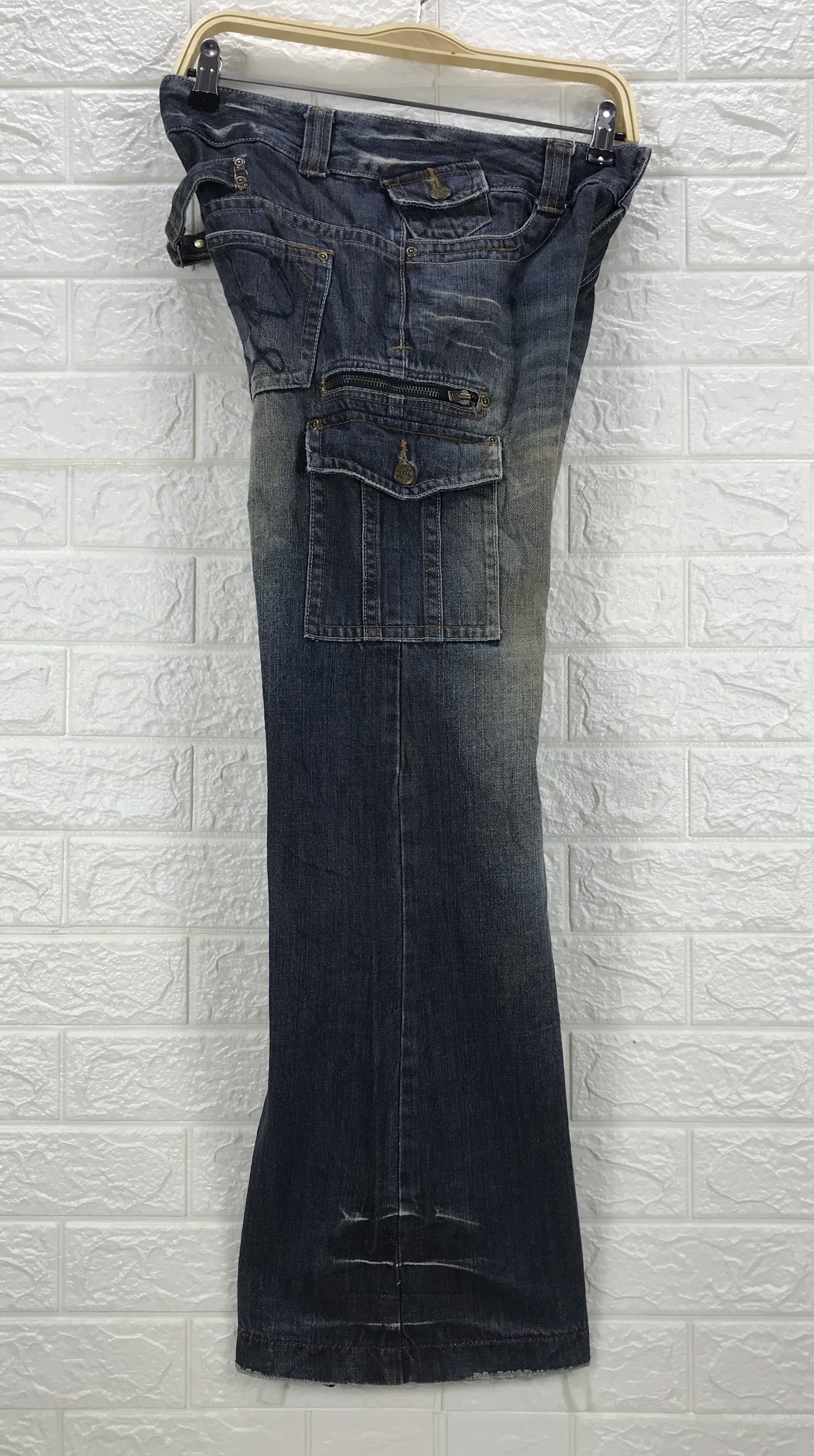 Japanese Brand Japanese Double Dazzle Multipocket Rusty Cargo Flare Jeans Size 30" / US 8 / IT 44 - 10 Thumbnail