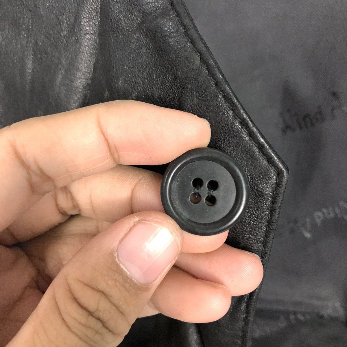 Japanese Brand 📌Rich Black Vintage Vest Leather Wind Armour Issey Miyake Size US M / EU 48-50 / 2 - 17 Thumbnail