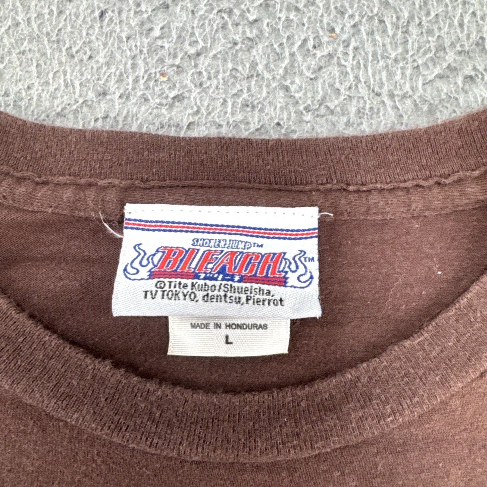 Vintage VINTAGE Bleach Anime Brown Graphic Tee KON Shonen Jump Double Sided Size L Men Shirt Size US L / EU 52-54 / 3 - 3 Thumbnail