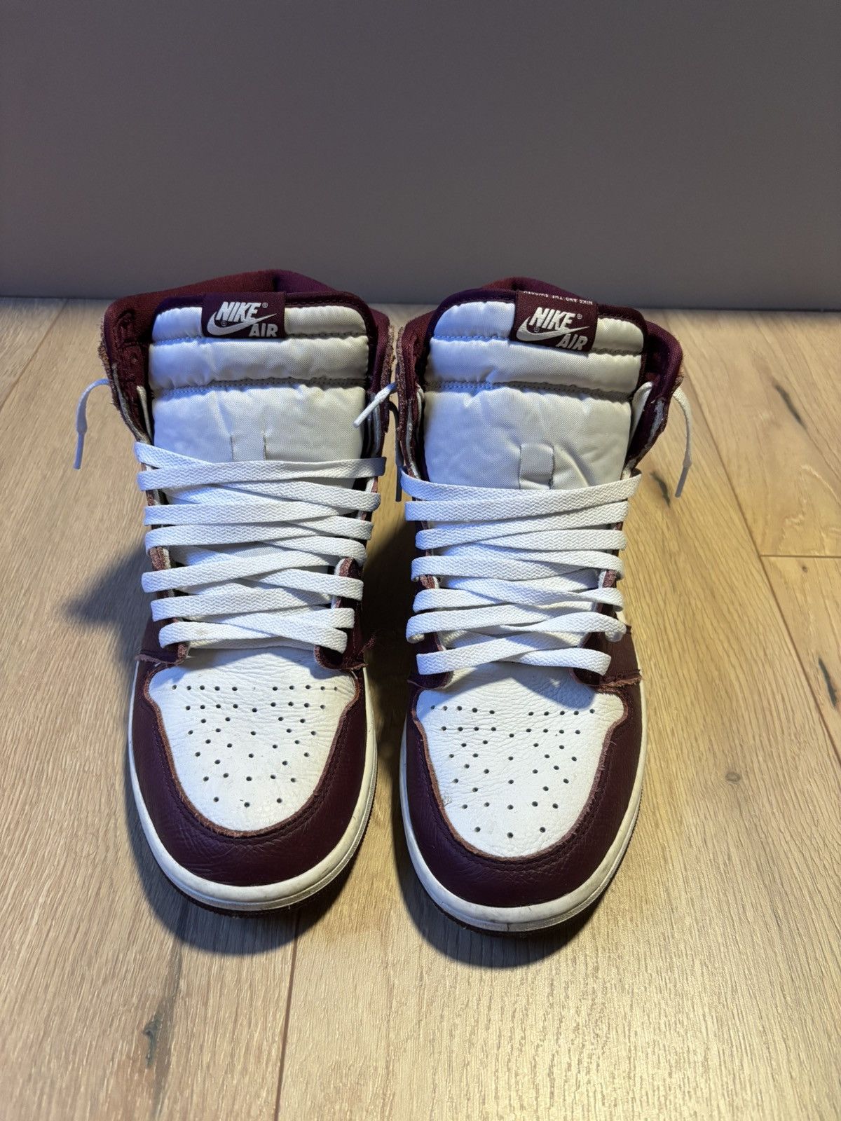 Jordan Brand Retro Jordan 1 High “Bordeaux” Size US 10.5 / EU 43-44 - 2 Thumbnail