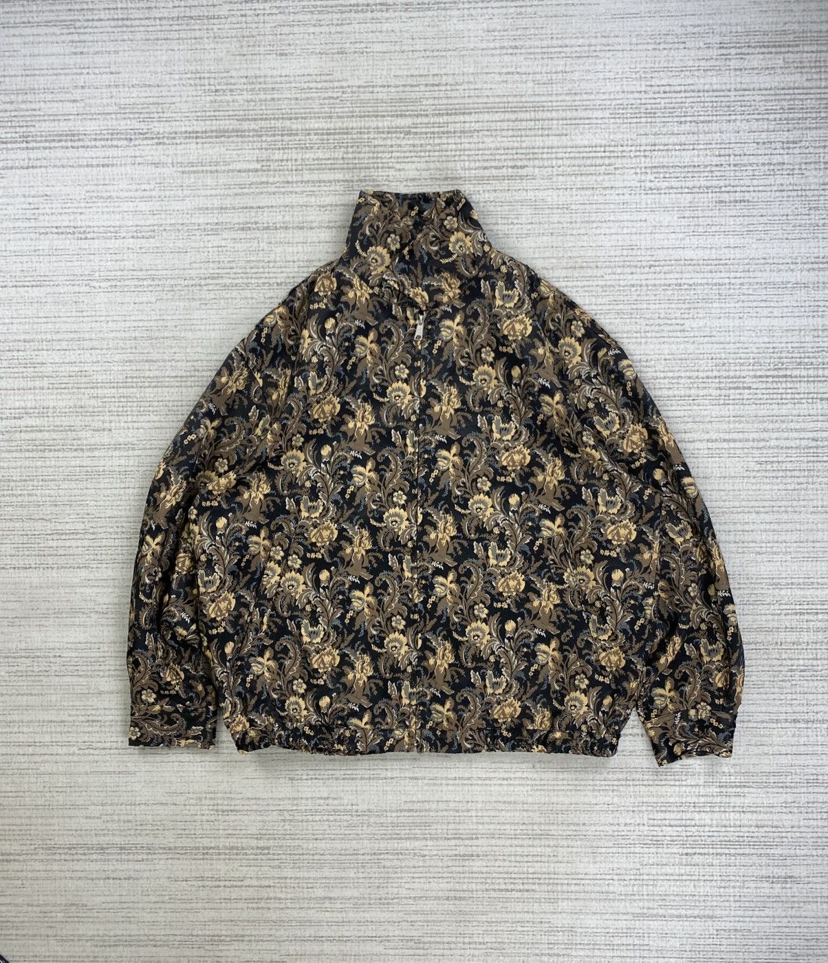 Japanese Brand Vintage Inherit Japanese Brand Full Printed Jacket Size US M / EU 48-50 / 2 - 5 Thumbnail