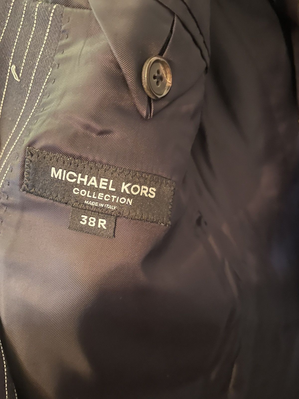 Michael Kors $1500 RETAIL RUNWAY DOUBLE BREASTED MKC SUIT - MADE IN ITALY Size 38R - 5 Thumbnail