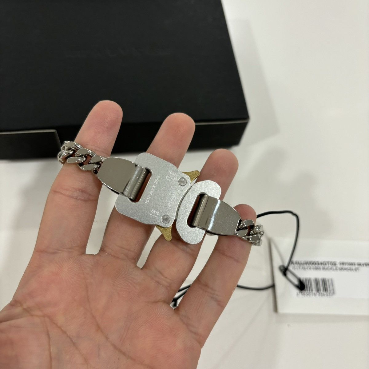 image of 1017 Alyx 9Sm Alyx 1017 9Sm Fw Bracelet Buckle in Silver, Men's