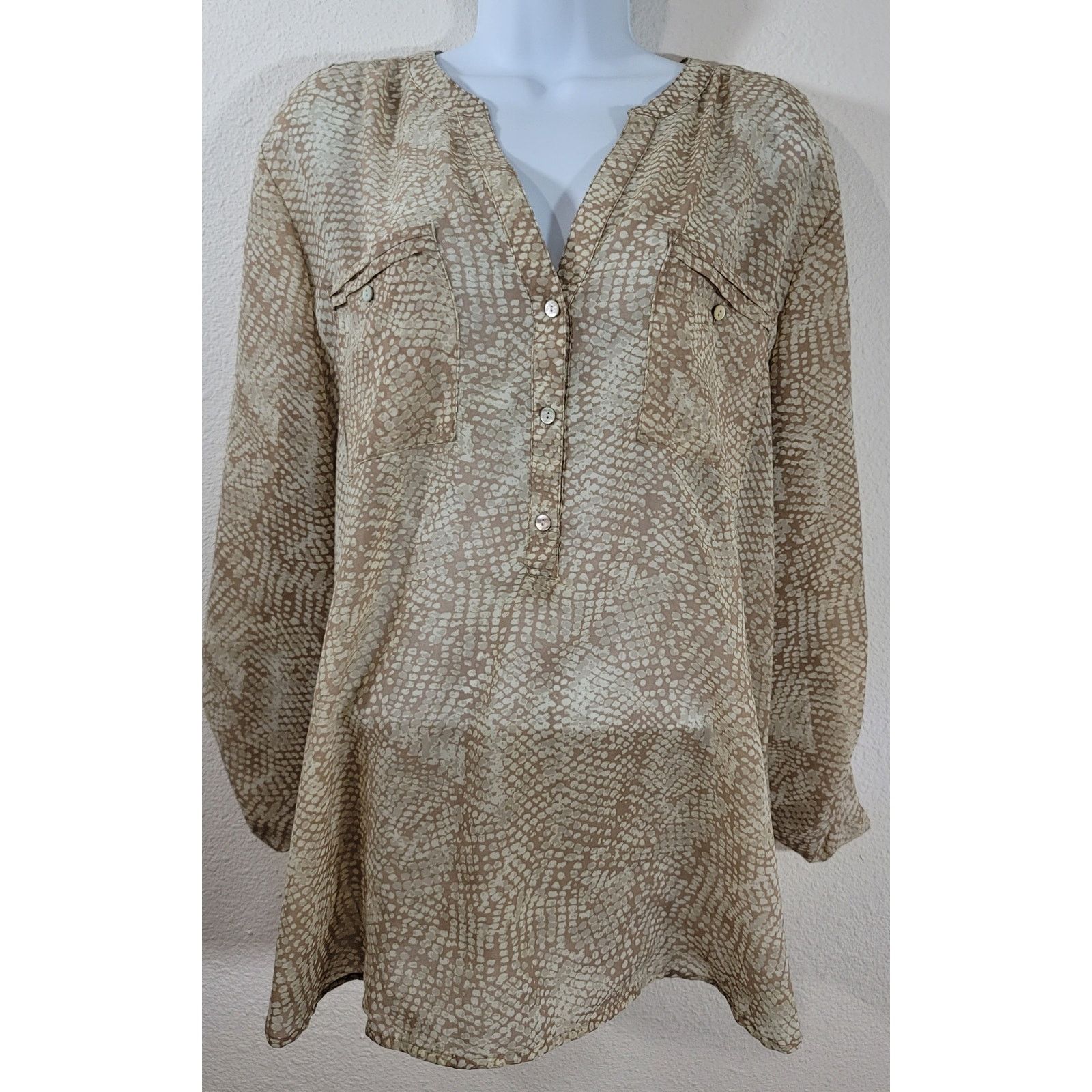 Apt. 9 Apt 9 Brown Tan Animal Print Sheer 3 Button Henley Top XL Size XL / US 12-14 / IT 48-50 - 1 Thumbnail