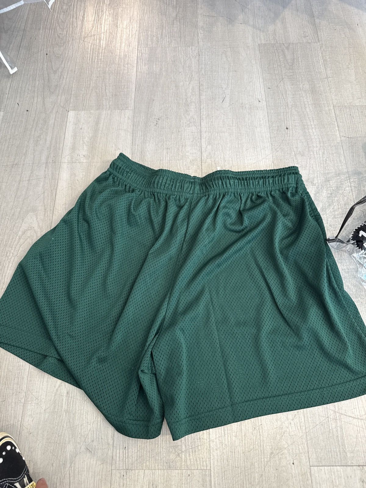 Eric Emanuel × NFL Eric Emanuel x NFL eagles green shorts Size US 38 / EU 54 - 2 Thumbnail
