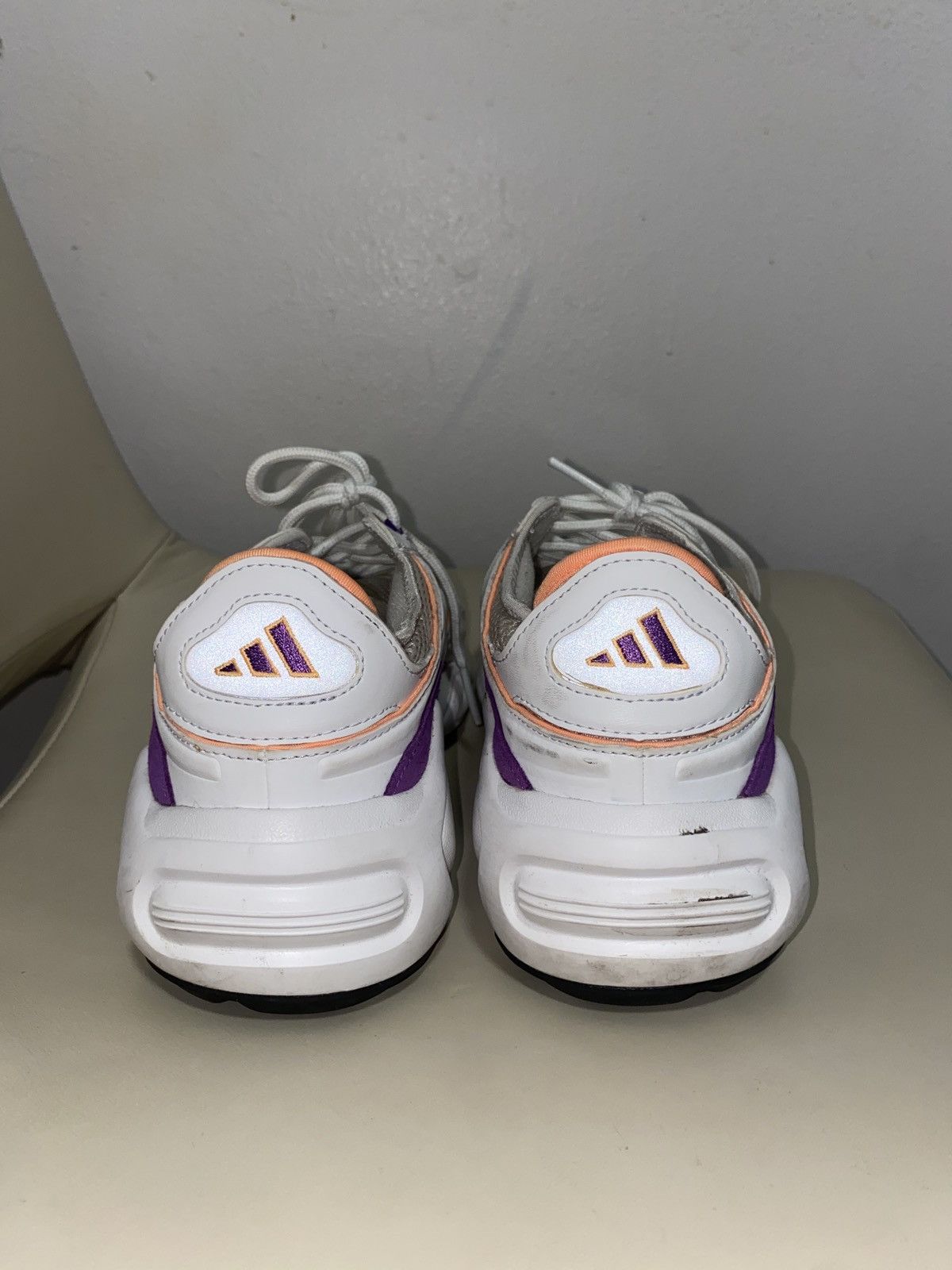 Adidas Adidas Sneakers Size US 9.5 / EU 42-43 - 4 Thumbnail