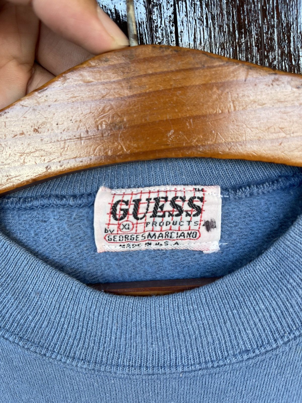 Guess Vintage 90s Guess Embroidered Sweatshirt Size US L / EU 52-54 / 3 - 7 Thumbnail