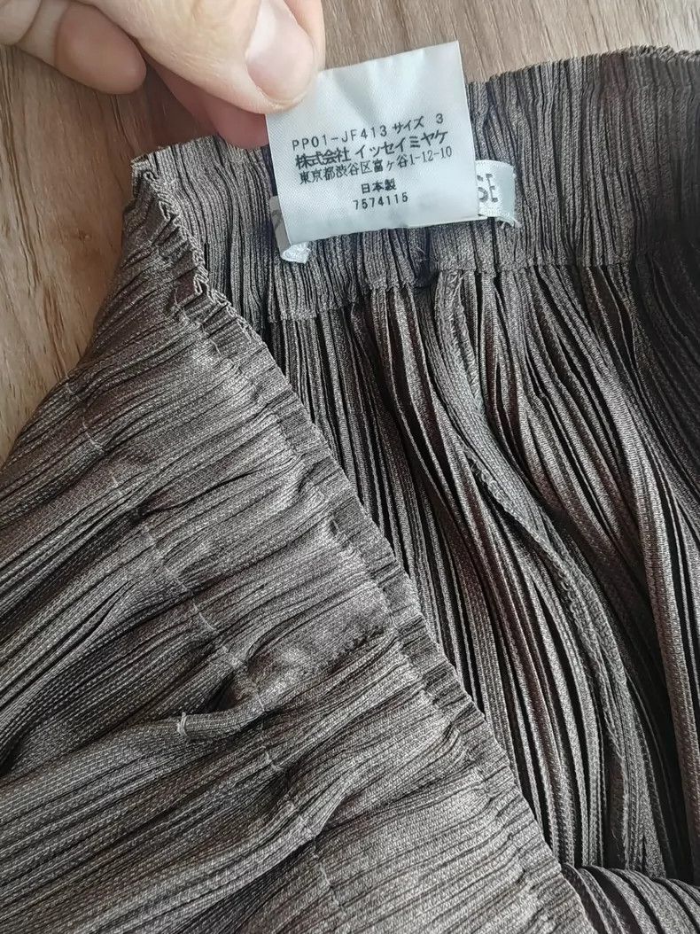 Issey Miyake issey miyake Grey straight-leg trousers Size US 27 - 2 Thumbnail