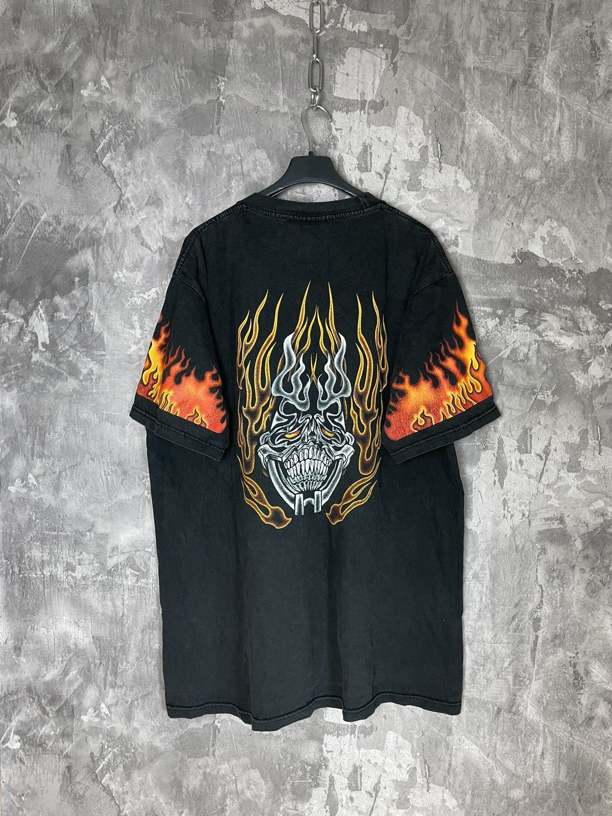 Band Tees 🎸 Iron Maiden Fire Vintage T-shirt Rock Tee Y2K Size US XL / EU 56 / 4 - 10 Thumbnail