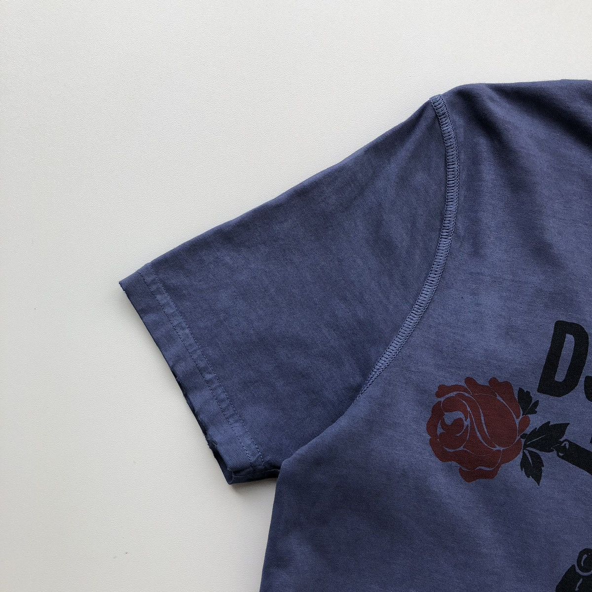 Dsquared2 Dsquared2 by Dean and Dan Flowers Their Distressed T-Shirt Size US M / EU 48-50 / 2 - 4 Thumbnail