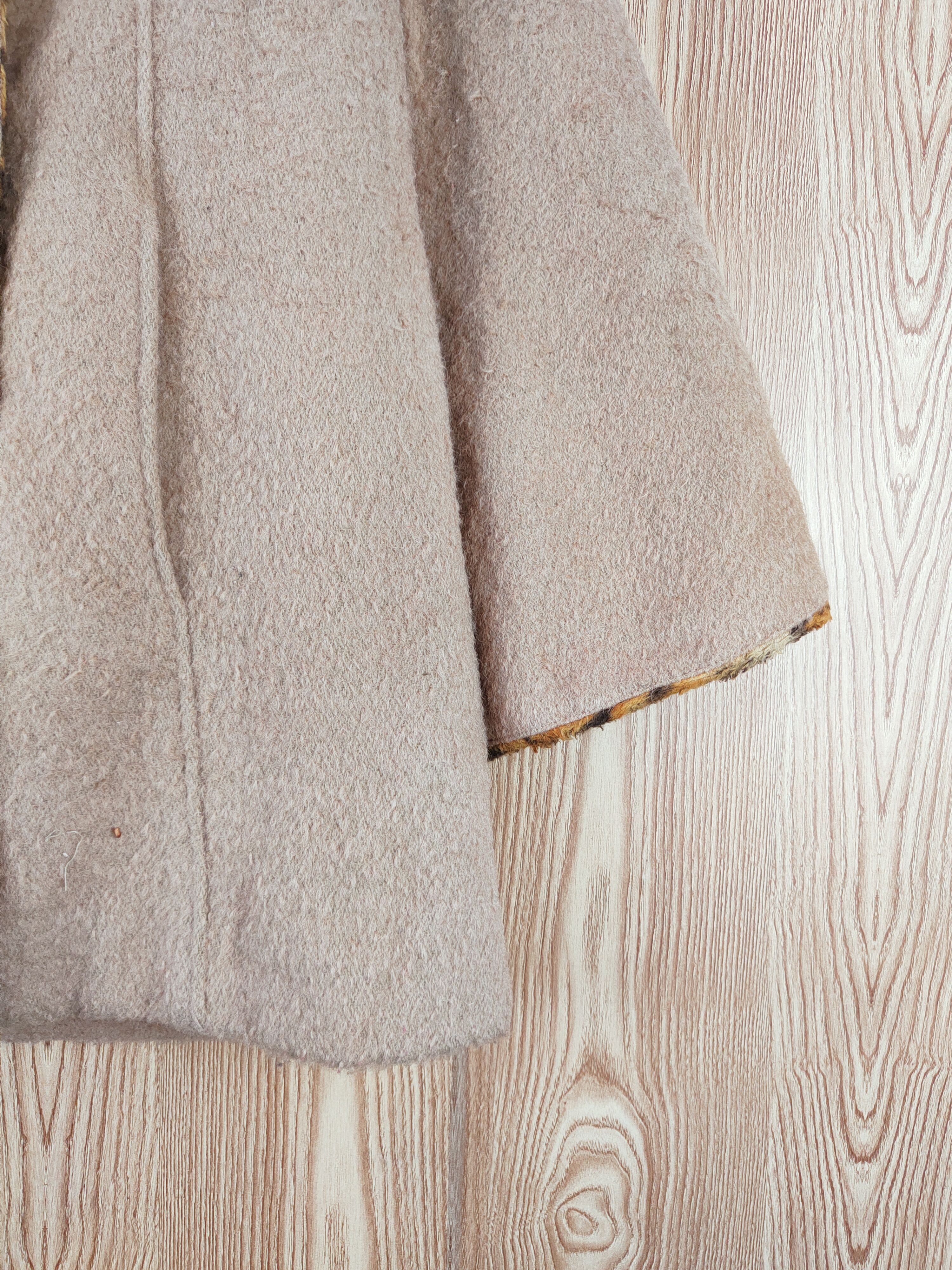 Dolce & Gabbana × Vintage Dolce & Gabbana Brown Fur Peacoat Size L / US 10 / IT 46 - 8 Thumbnail