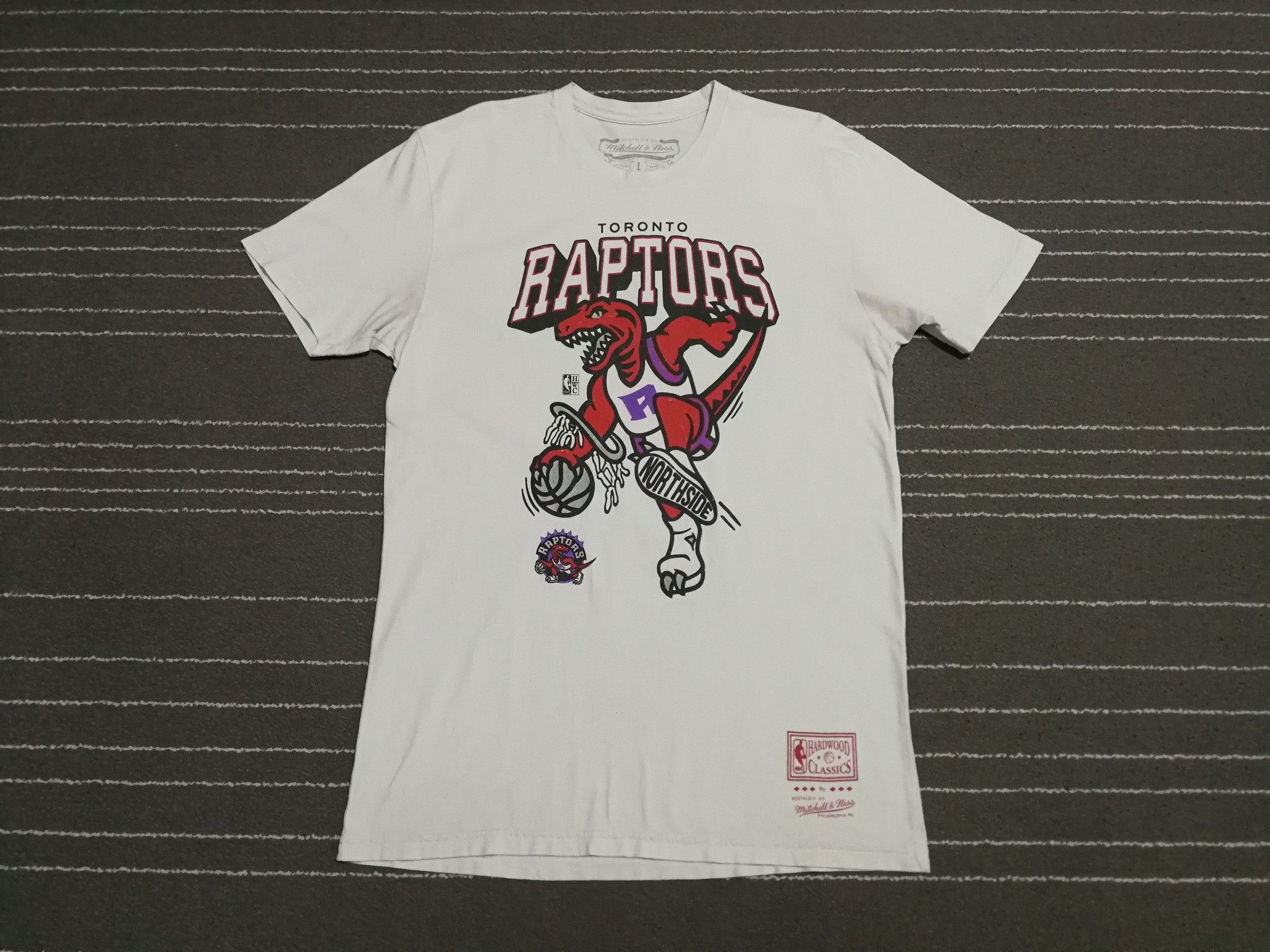 NBA TORONTO RAPTOR X Nba usa made M 1869 Size US M / EU 48-50 / 2 - 1 Thumbnail