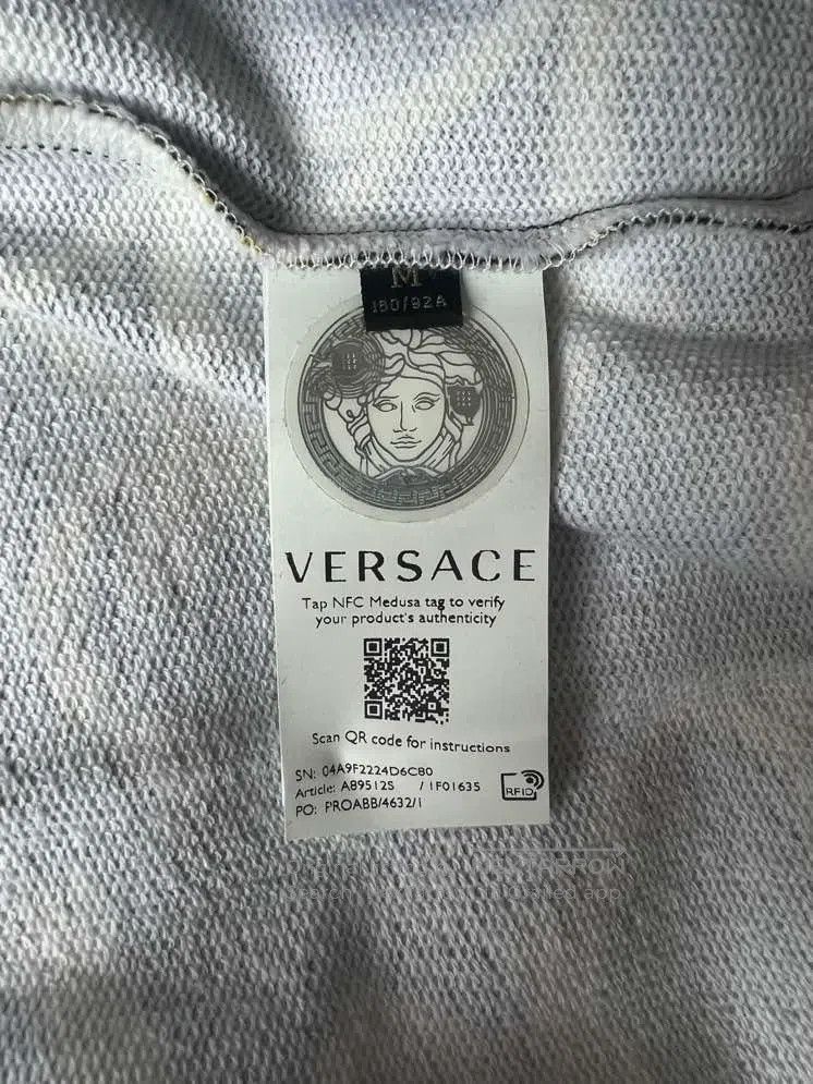 Versace Versace Classic black gold baroque hoodie Size US M / EU 48-50 / 2 - 6 Thumbnail