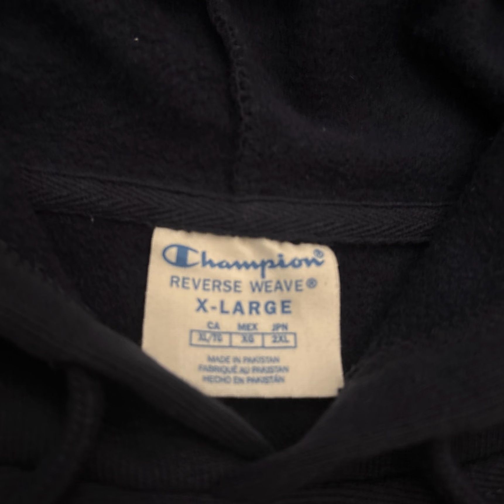 Champion Champion Reverse Weave Hoodie Yale Women Blue XL Cropped EUC Pullover 90s Style Cropped All Seasons Size Type Regular Brand Size XL / US 12-14 / IT 48-50 - 4 Thumbnail