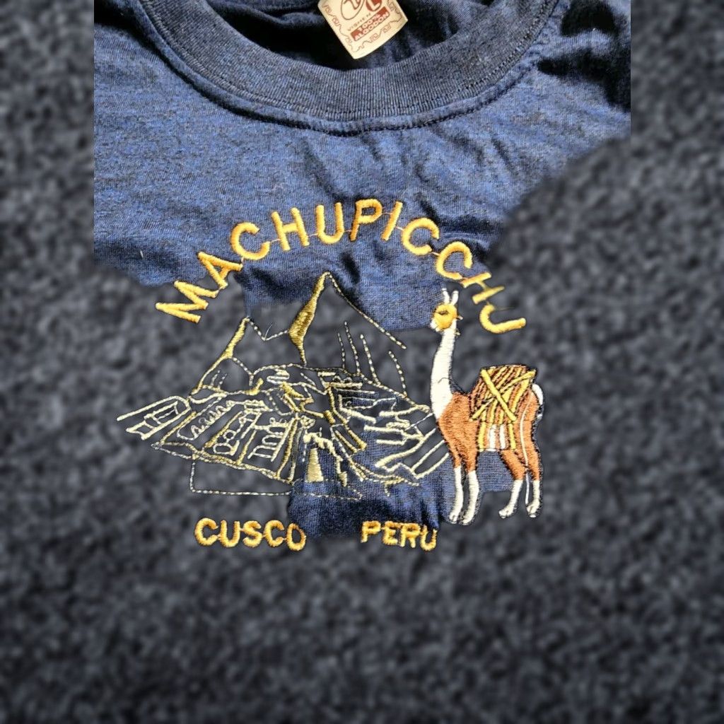 Vintage VINTAGE Peru Blue Embroidered Short Sleeve Crew Neck T Shirt Mens L Size US L / EU 52-54 / 3 - 1 Thumbnail