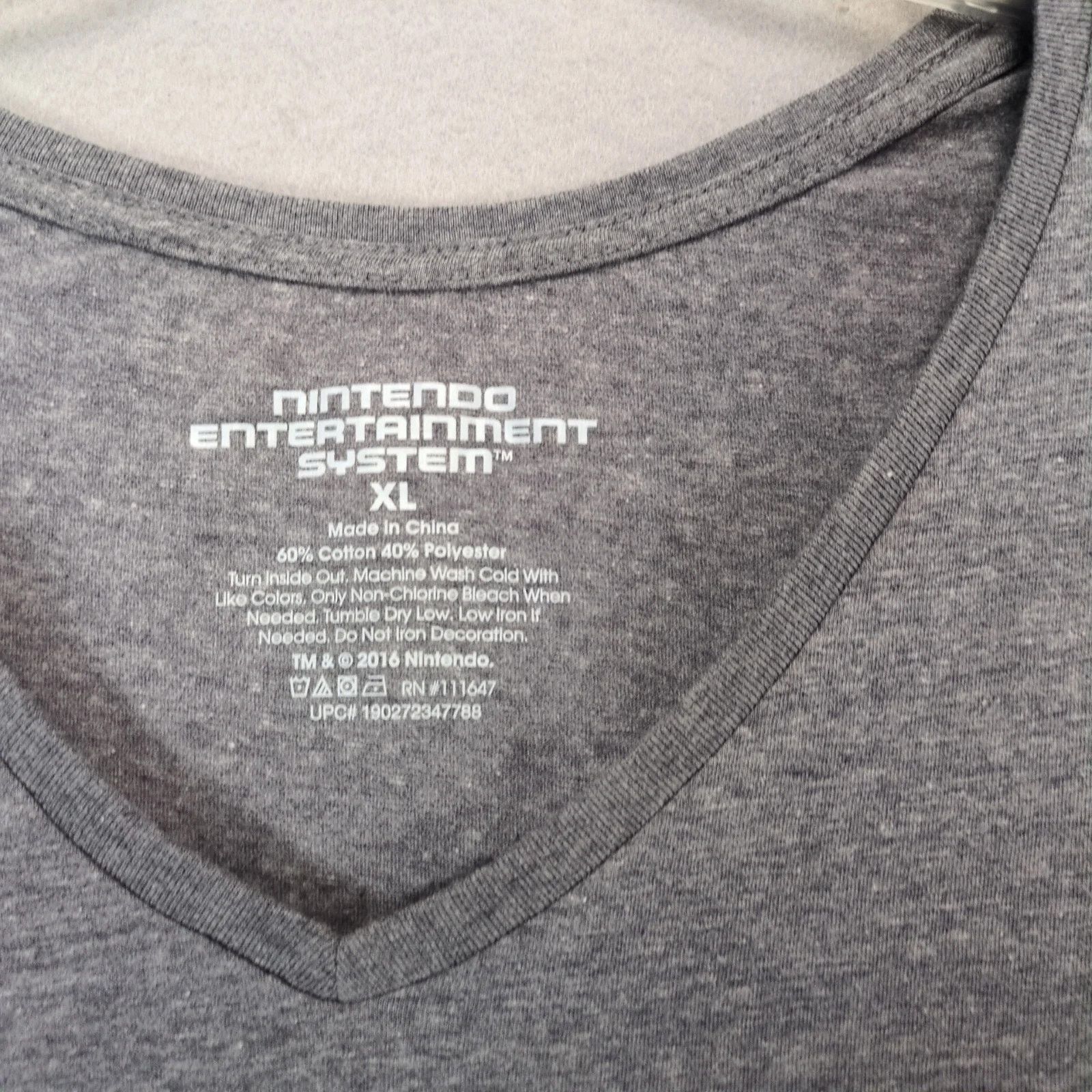 Nintendo Nintendo NES Keep It Classic Gray V-Neck T-Shirt Women's XL Size XL / US 12-14 / IT 48-50 - 2 Thumbnail
