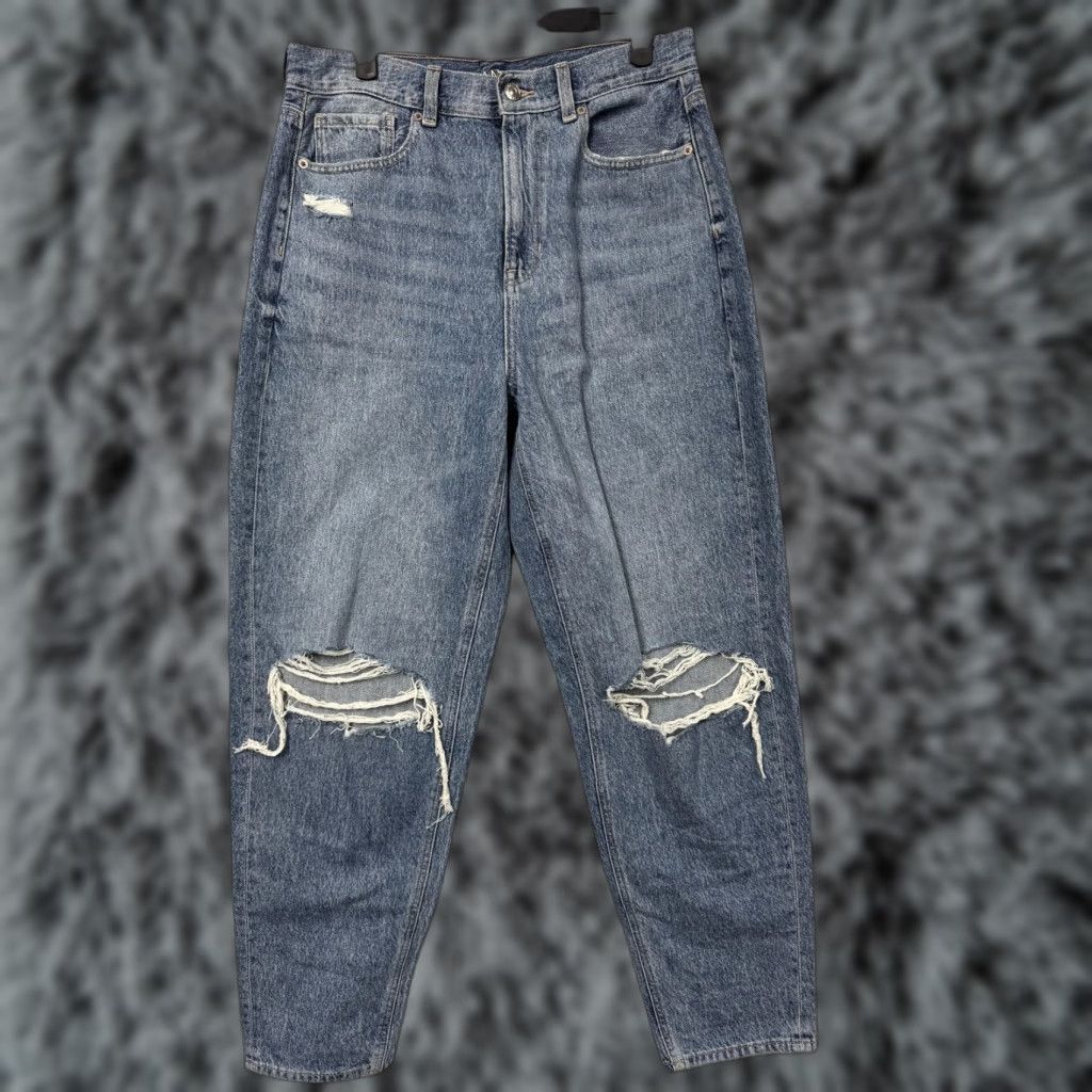 American Eagle Outfitters American Eagle Outfitters Jeans Womens 8 Blue Relaxed Mom High Rise Distressed Size 30" / US 8 / IT 44 - 1 Thumbnail