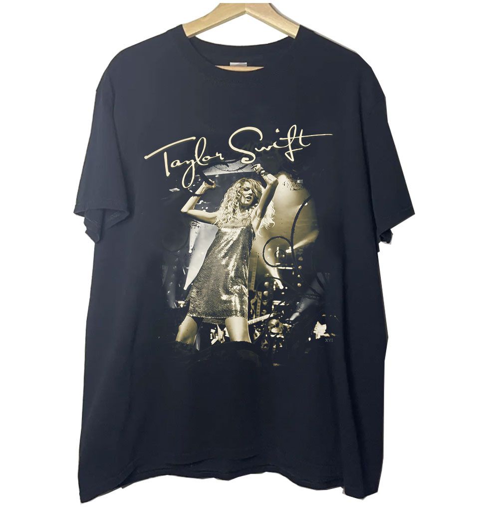 Vintage Vintage Style Taylor Swift Fearless Album Tour T-Shirt Tee Size M / US 6-8 / IT 42-44 - 1 Thumbnail