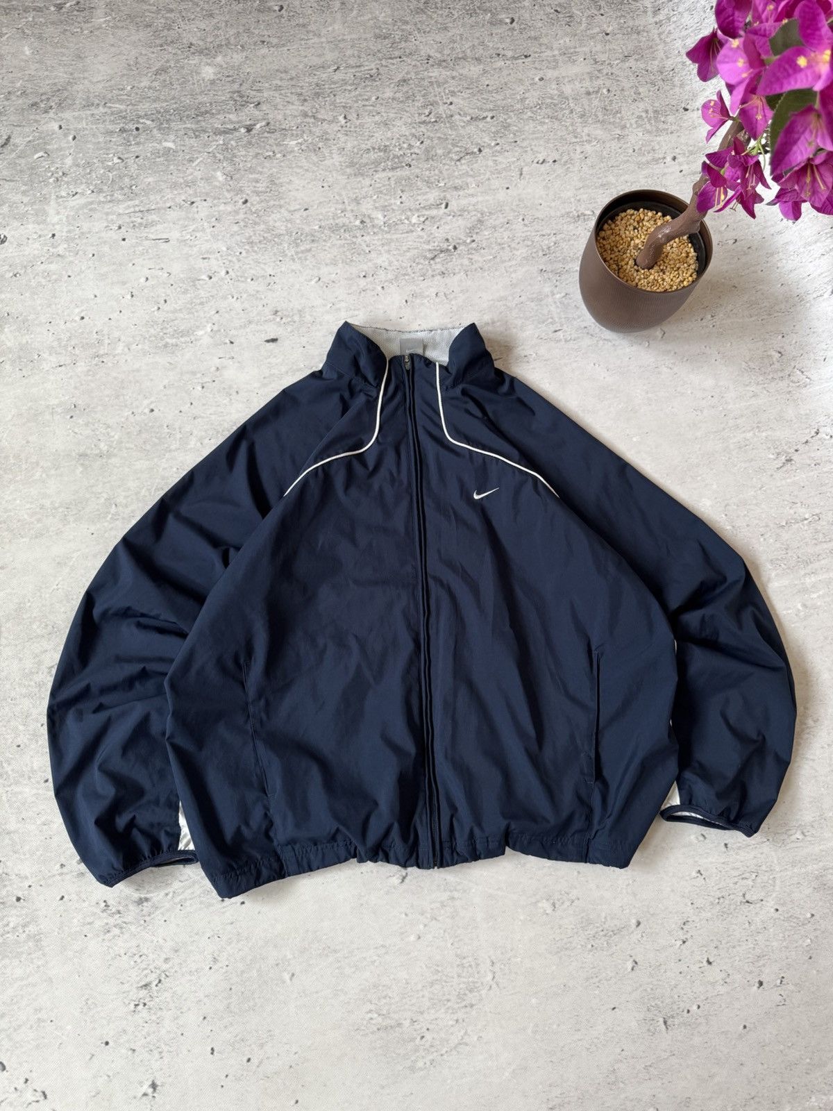 Nike × Vintage NIKE VINTAGE BASIC LOGO OVERSIZE BAGGY LIGHT JACKET Size US XL / EU 56 / 4 - 1 Thumbnail