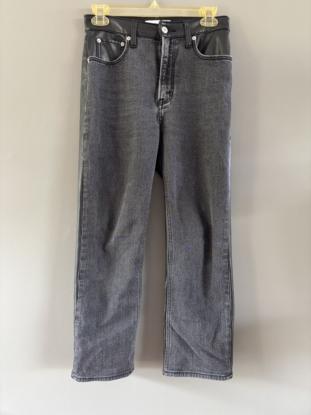 Abercrombie & Fitch Abercrombie & Fitch Ultra High Rise Jeans Vegan Leather Size 27" / US 4 / IT 40 - 1 Thumbnail