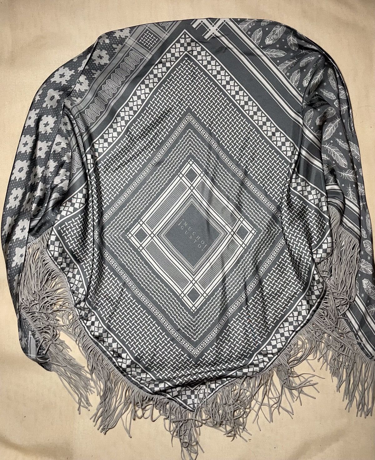 Vintage Mucho Gusto grey geometric silk scarf Size ONE SIZE - 5 Thumbnail