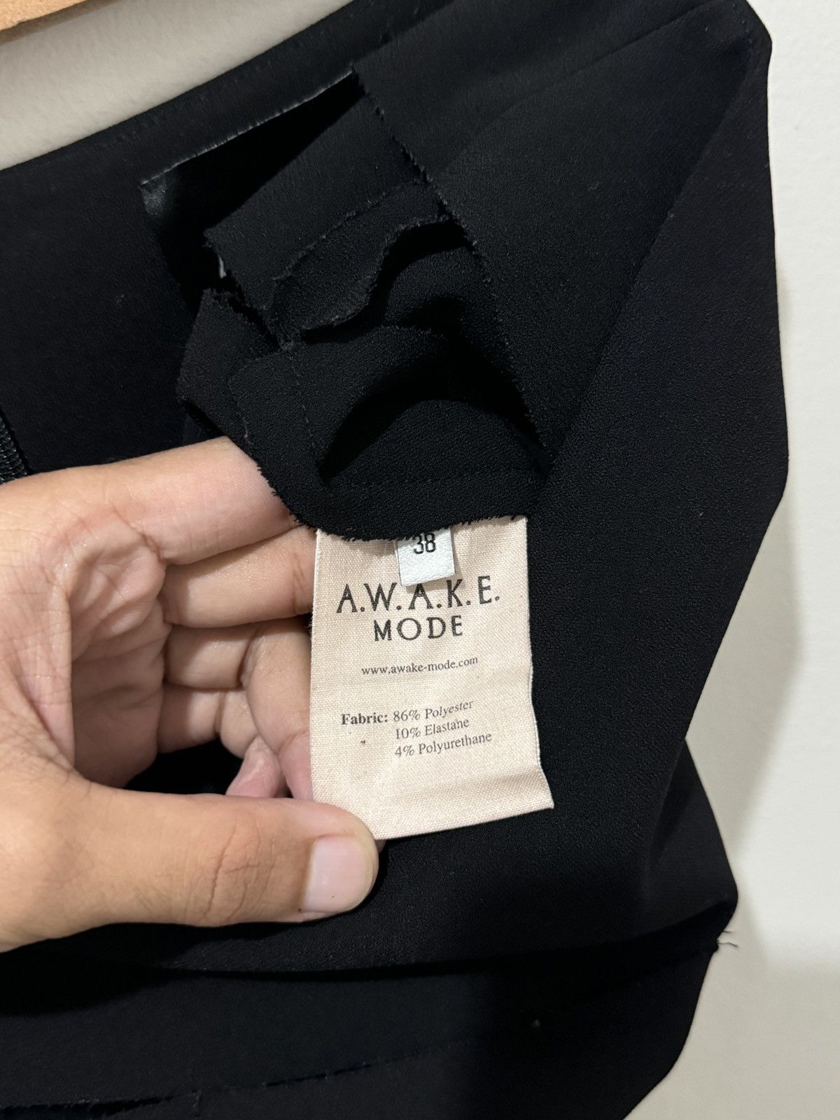 A.W.A.K.E. MODE A.W.A.K.E Mode Crepe Out Midi Skirt Size 27" / US 4 / IT 40 - 3 Thumbnail