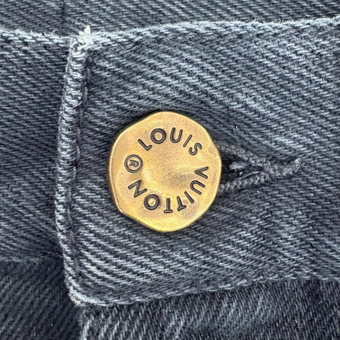 Louis Vuitton Louis Vuitton Black Gray Lumber Embossed Jean 32 Size US 32 / EU 48 - 3 Thumbnail
