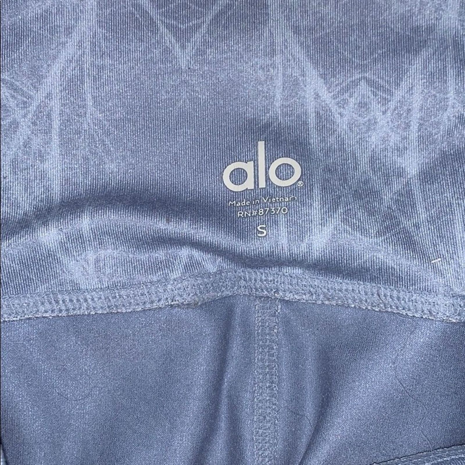Alo Yoga Alo Blue and Yellow Print Cropped Leggings | Sz S Size 27" / US 4 / IT 40 - 5 Thumbnail