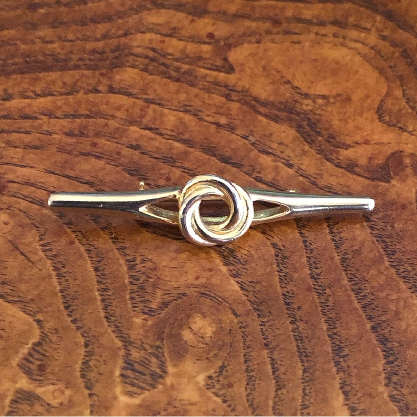 Vintage Vintage gold knot bar brooch pin Size ONE SIZE - 1 Thumbnail