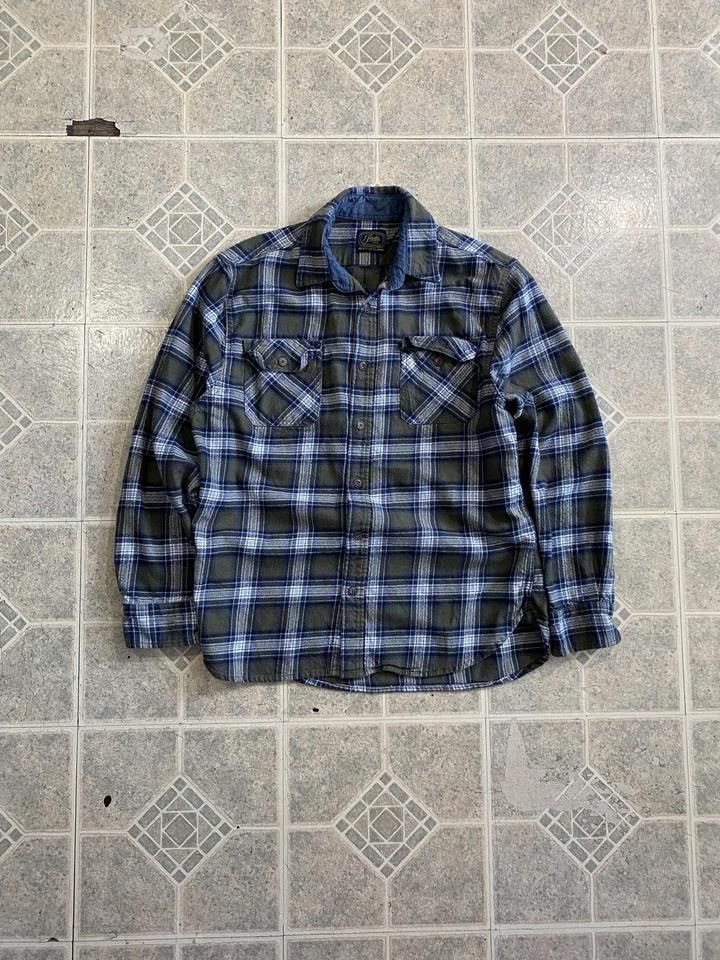 Other Vintage 90s faded plaid flannel long sleeve button up shirt Size US L / EU 52-54 / 3 - 1 Thumbnail