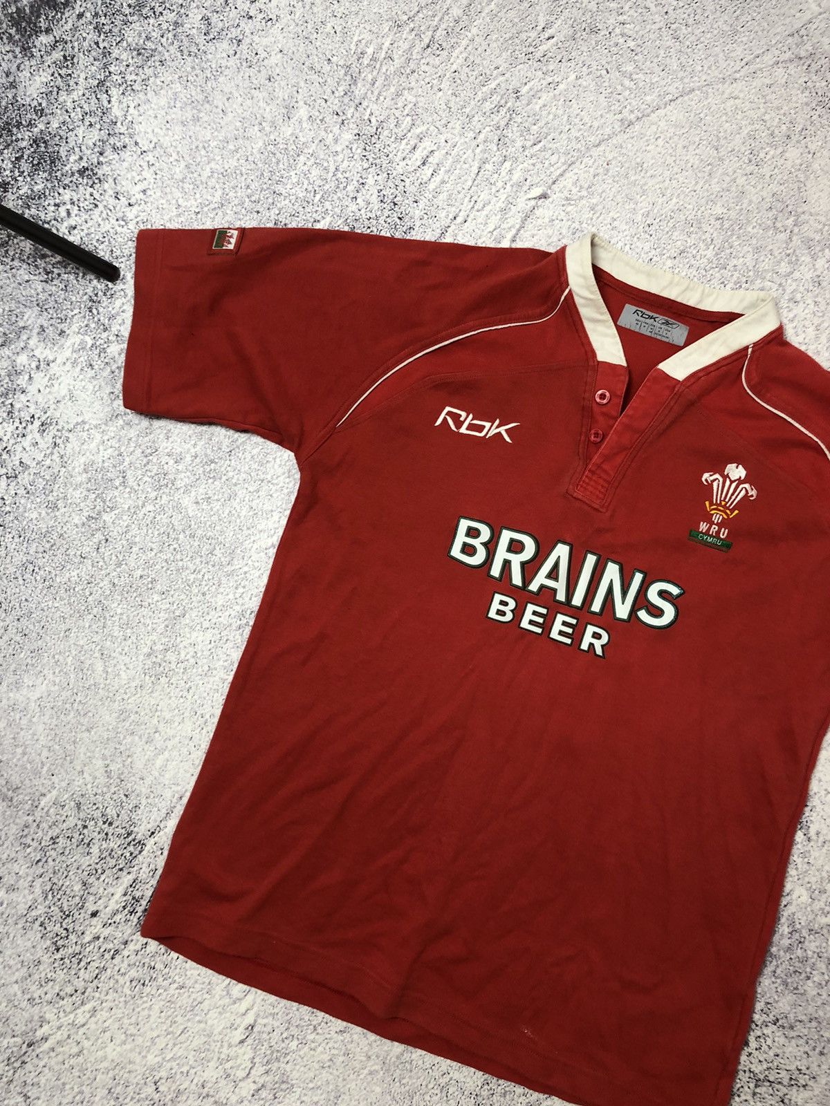 Reebok Vintage rugby jersey Reebok size M WRU Size US M / EU 48-50 / 2 - 3 Thumbnail