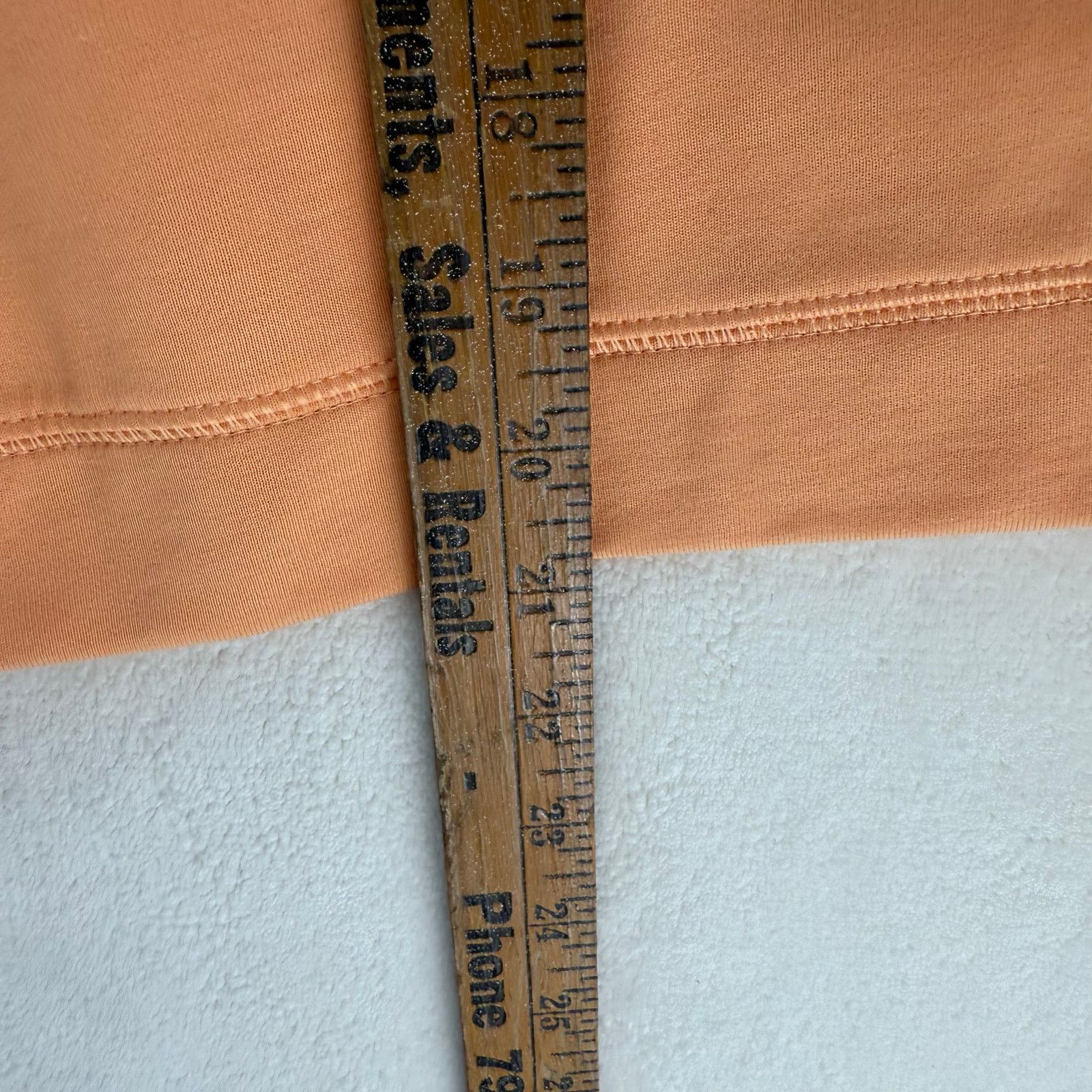 Nike NIKE GENDER NEUTRAL X-LARGE COMFY ORANGE SHORTS DJ0377-805 Size US 32 / EU 48 - 6 Thumbnail