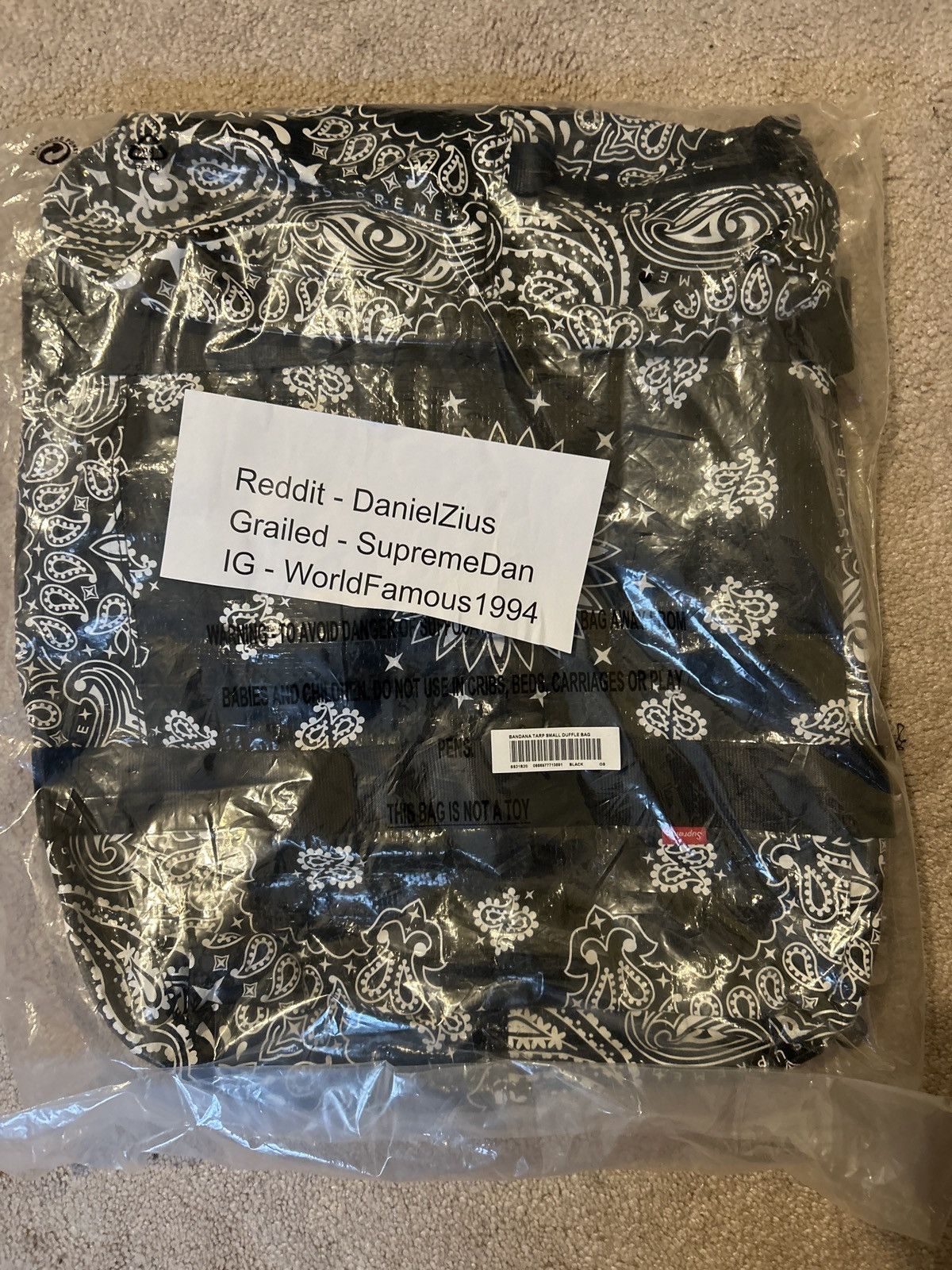Supreme Supreme Bandana Tarp Small Duffle Bag 'Black' Size ONE SIZE - 3 Thumbnail
