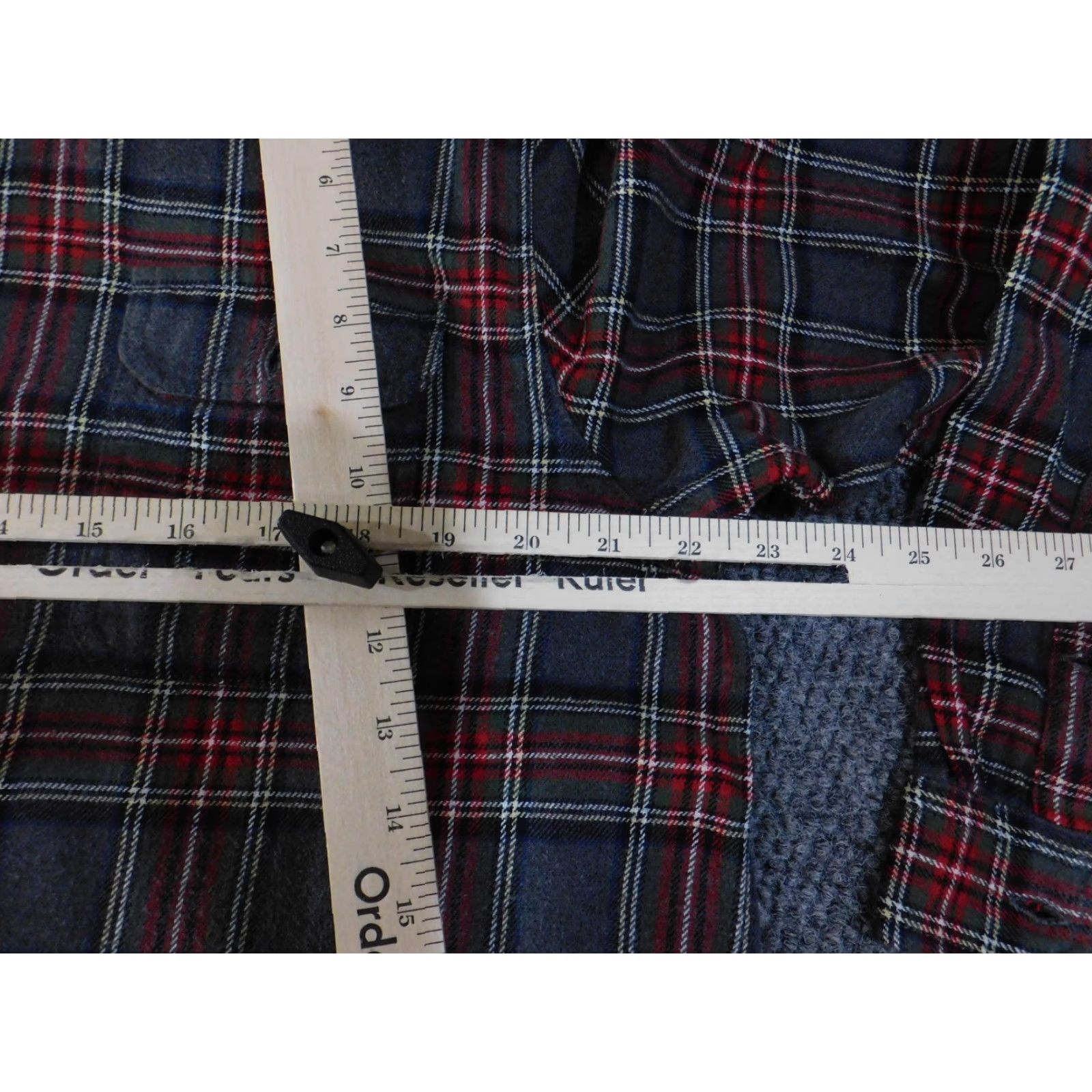 Vintage Woolrich Shirt Mens XL Gray Red Plaid Flannel Button-Up Long Sleeve Outdoors Size US XL / EU 56 / 4 - 6 Thumbnail