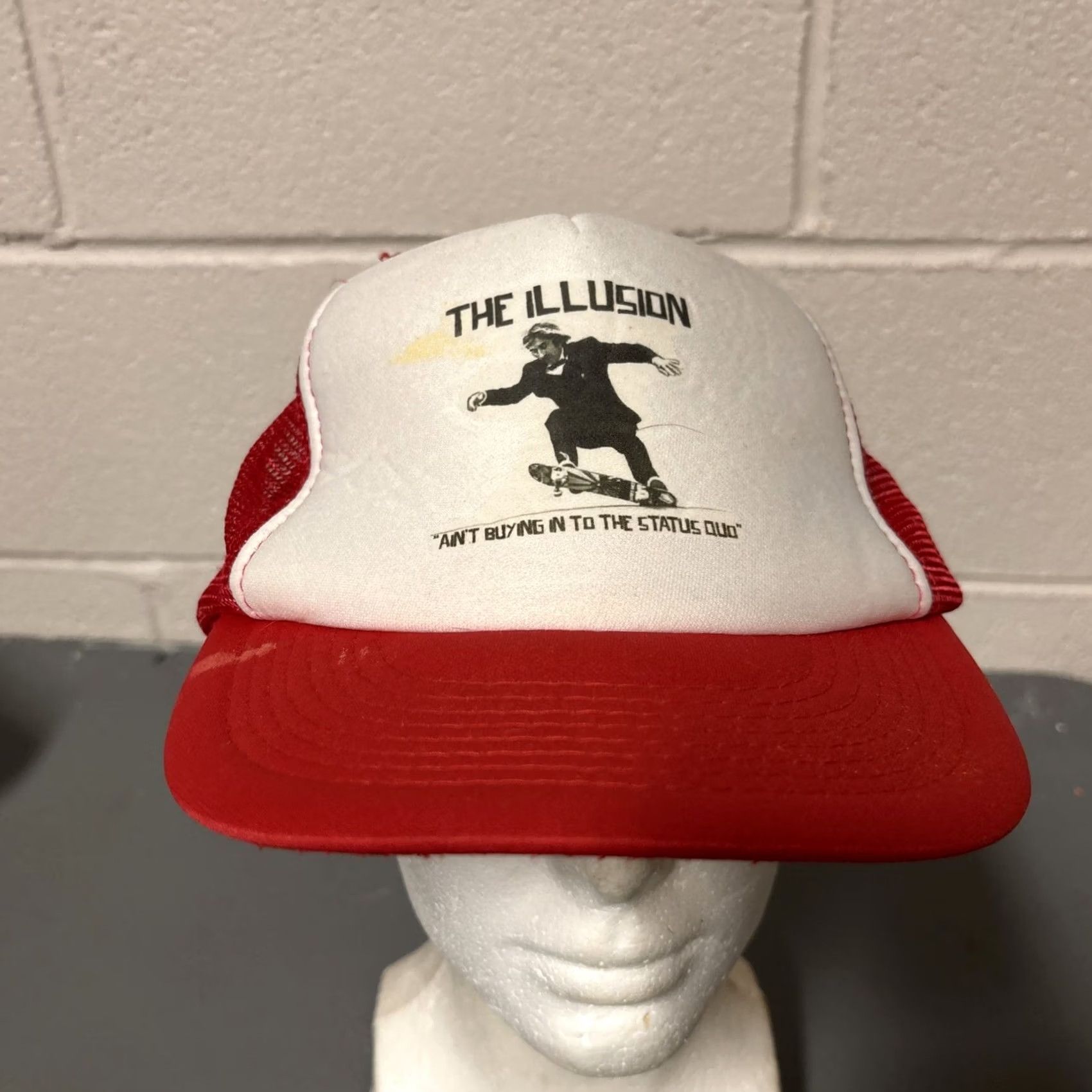 Vintage VINTAGE Otto Collection The Illusion Ain’t Buying Into Status Quo Skater Snap Back Cap Trucker Hat Red Adjustable Men One Size Cap Mens Size ONE SIZE - 3 Thumbnail