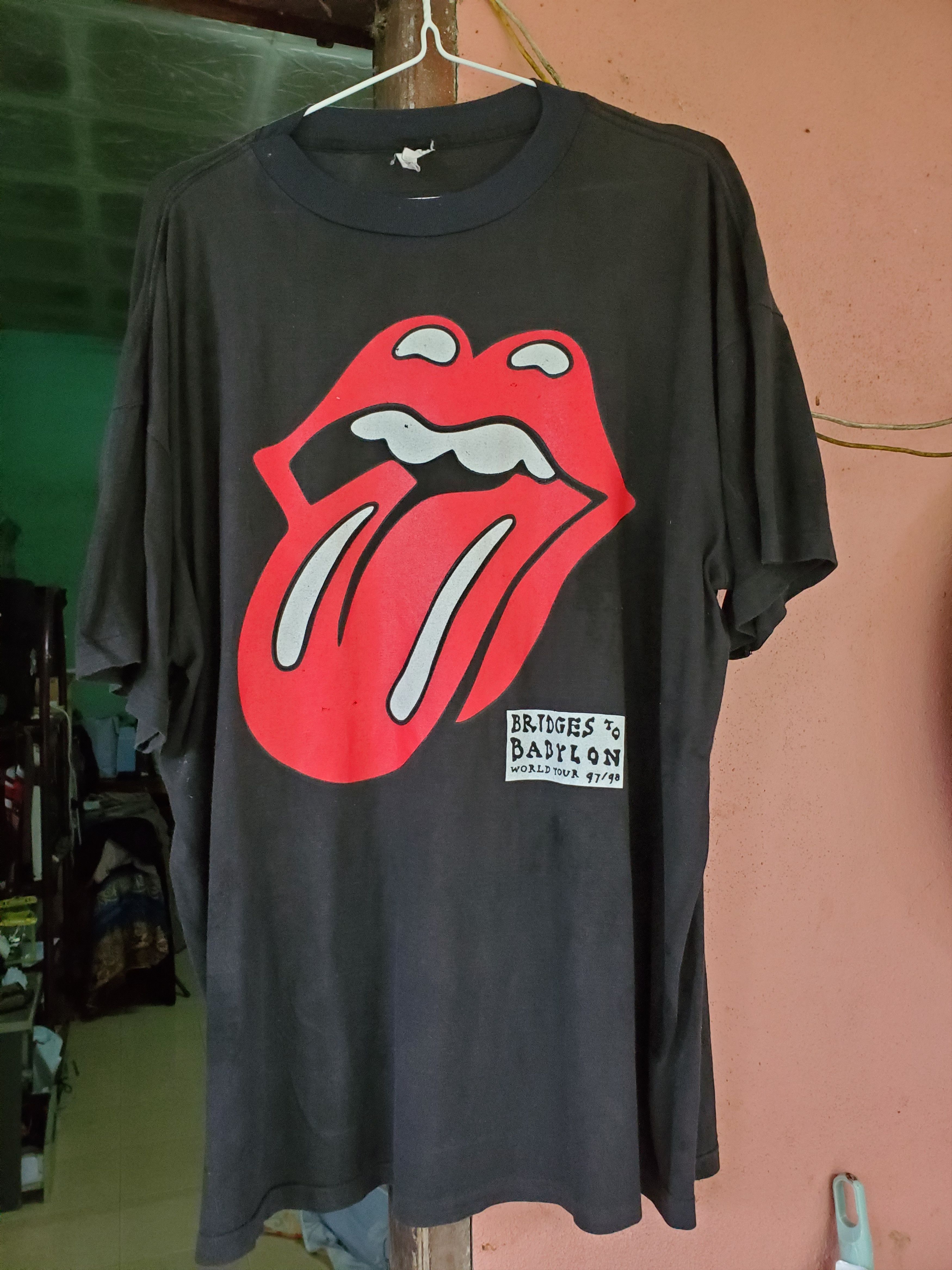 Band Tees × The Rolling Stones × Vintage 🔥Rare🔥The Rolling Stones Bridges Of Babylon World Tour 97 Size US XL / EU 56 / 4 - 1 Thumbnail