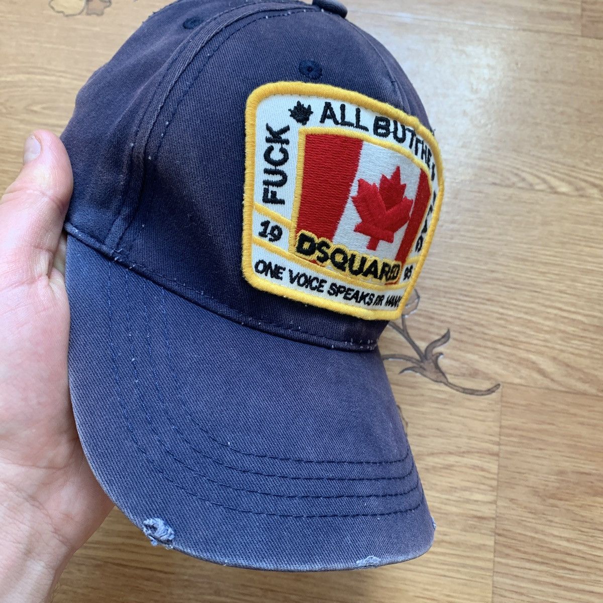 Dsquared2 Dsquared2 Distressed Cap Canadian Flag Icon Baseball Hat Size ONE SIZE - 13 Thumbnail
