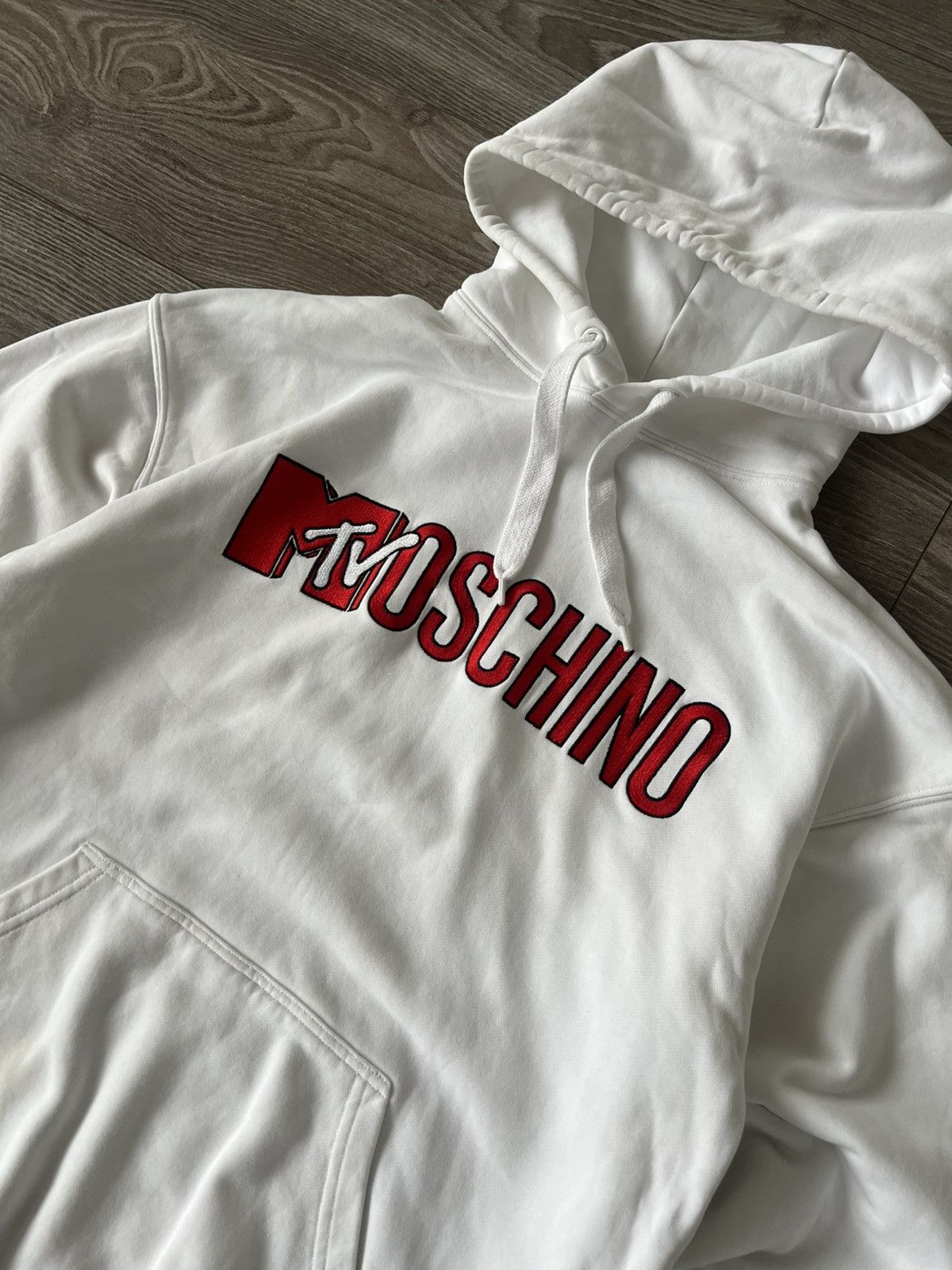 Moschino ‼️Moschino x H&M x Mtv Big Knit Logo White Hoodie‼️ Size US S / EU 44-46 / 1 - 9 Thumbnail