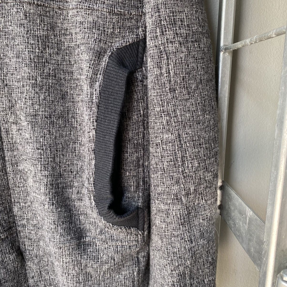 Emporio Armani EMPORIO ARMANI Grey Knit Hooded Coat Size S / US 4 / IT 40 - 13 Thumbnail