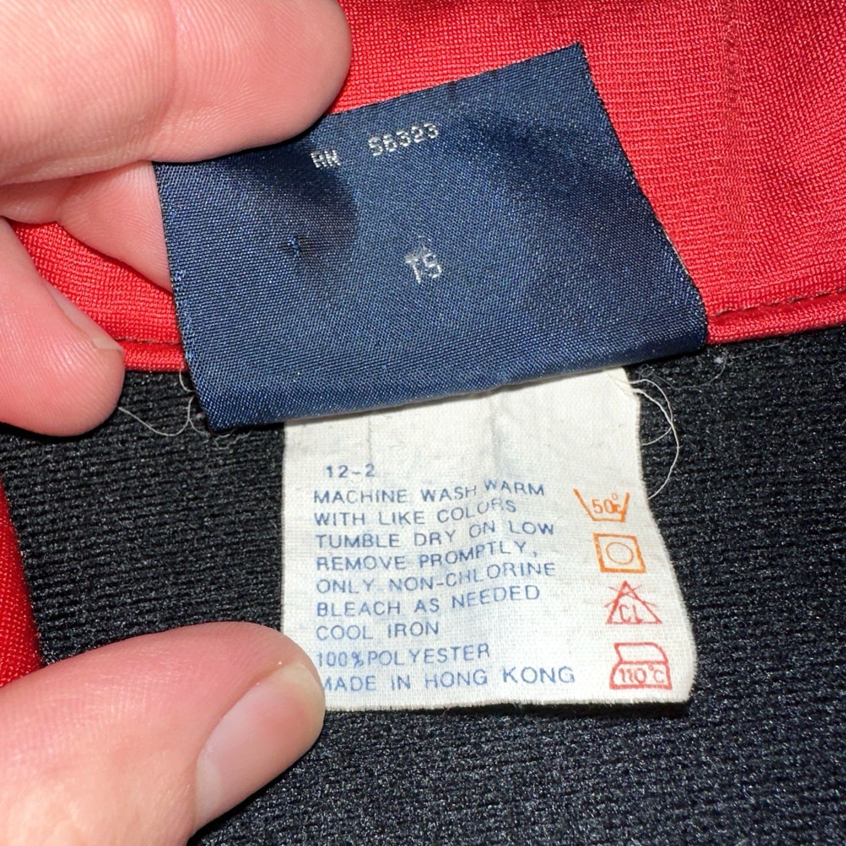 Nike VINTAGE Nike 1985 Air Jordan Jacket Bred Chicago L Black Red Poly Zip Track jacket Mens Size US L / EU 52-54 / 3 - 4 Thumbnail