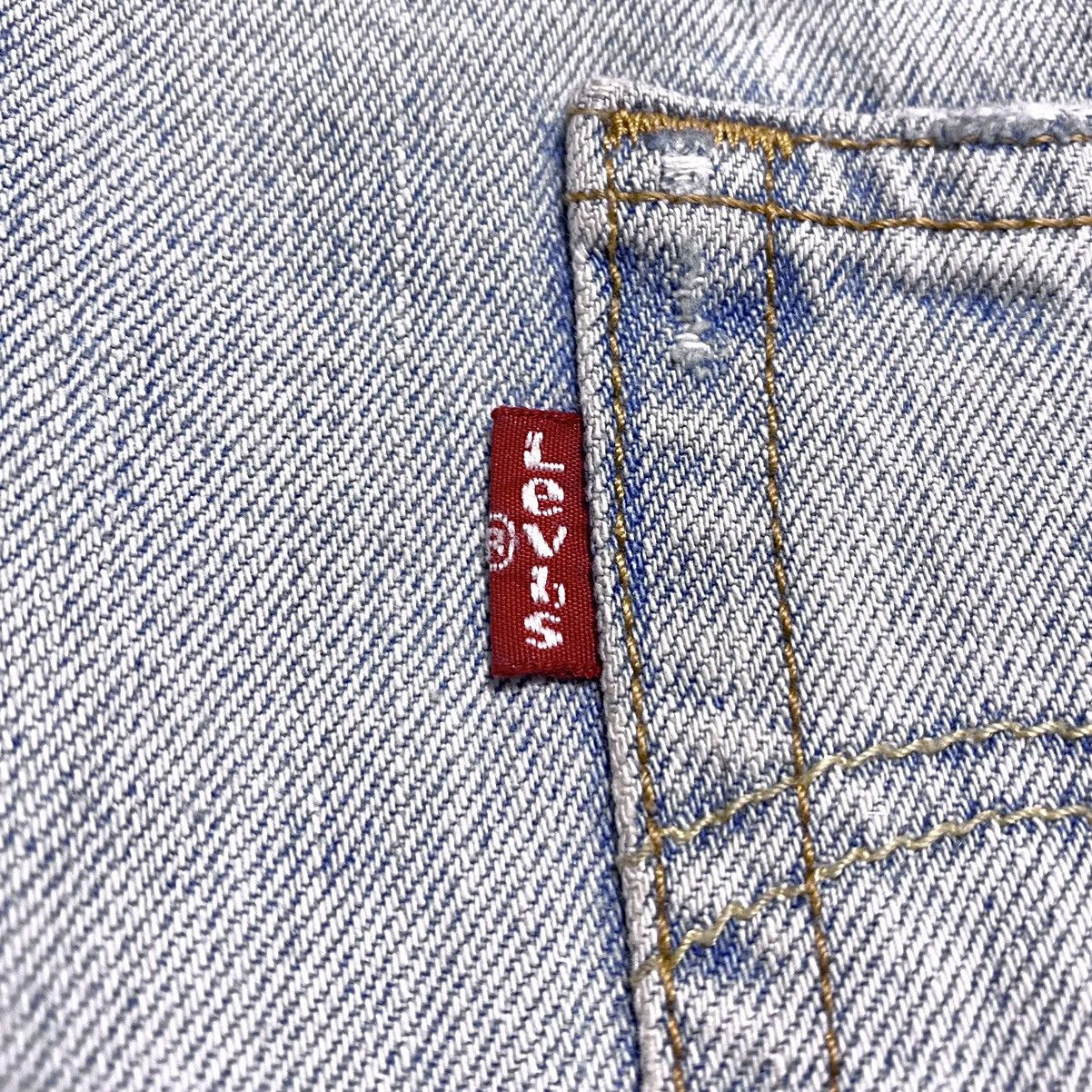 Levi's Vintage Clothing Women’s Levi’s Washed Distressed Reworked Shorts Denim Jeans Size 27" / US 4 / IT 40 - 20 Thumbnail