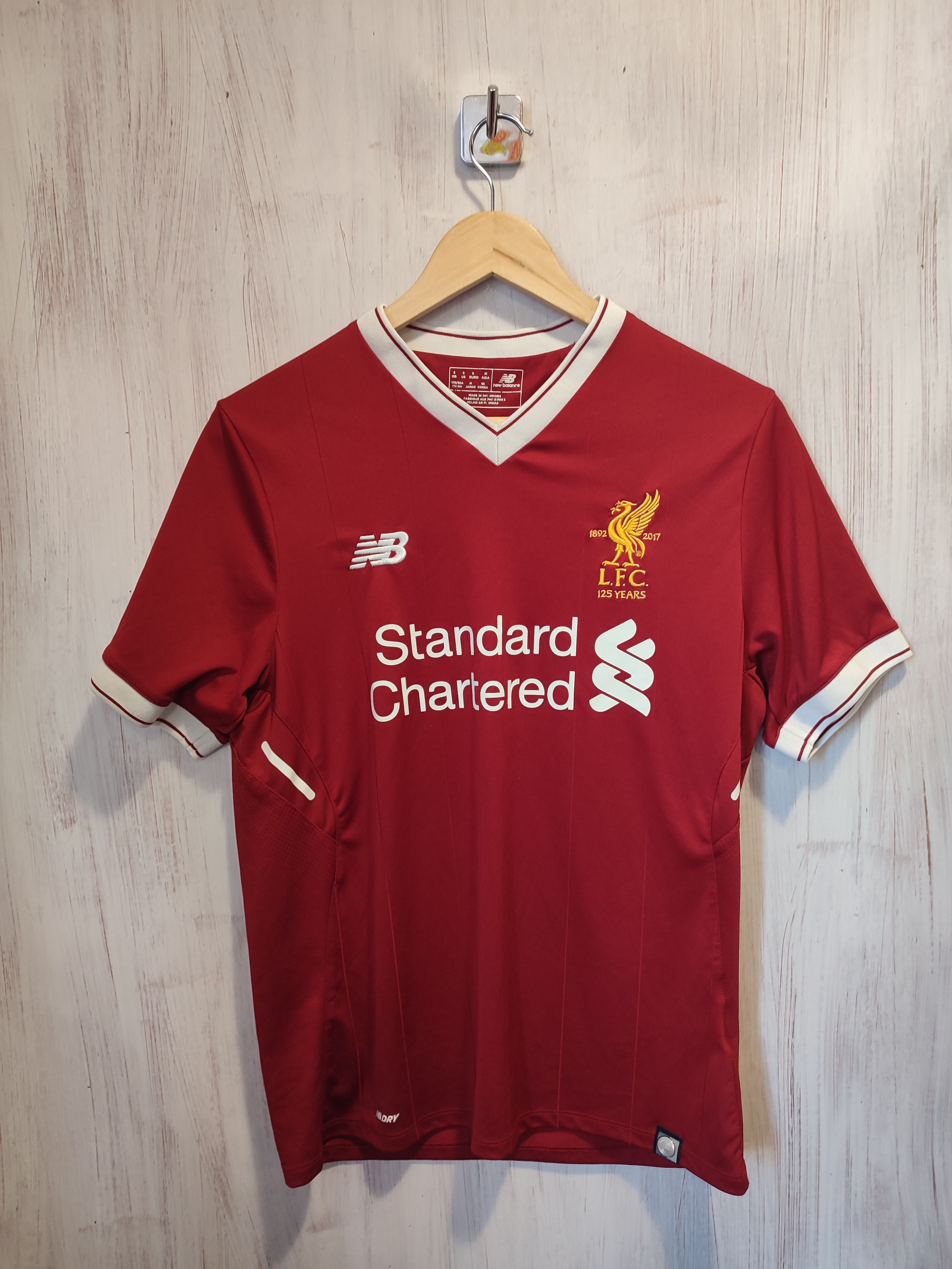 New Balance LFC Liverpool jersey Standard Chartered Football Size S Red  retro hi