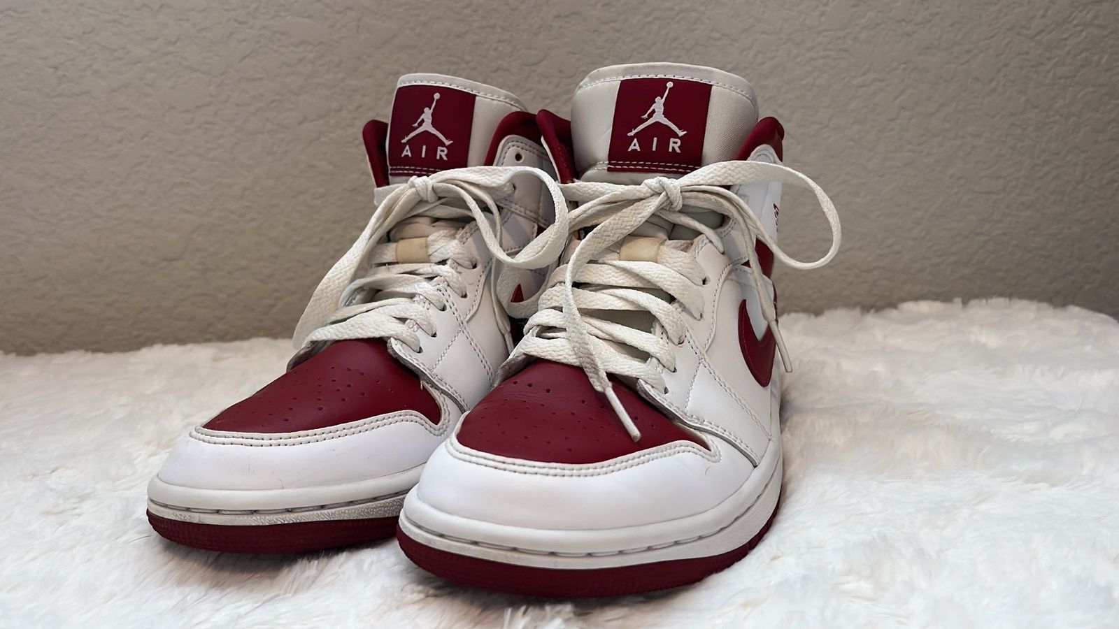 Jordan Brand JORDAN 1 MID REVERSE CHICAGO Size US 7 / IT 37 - 7 Thumbnail