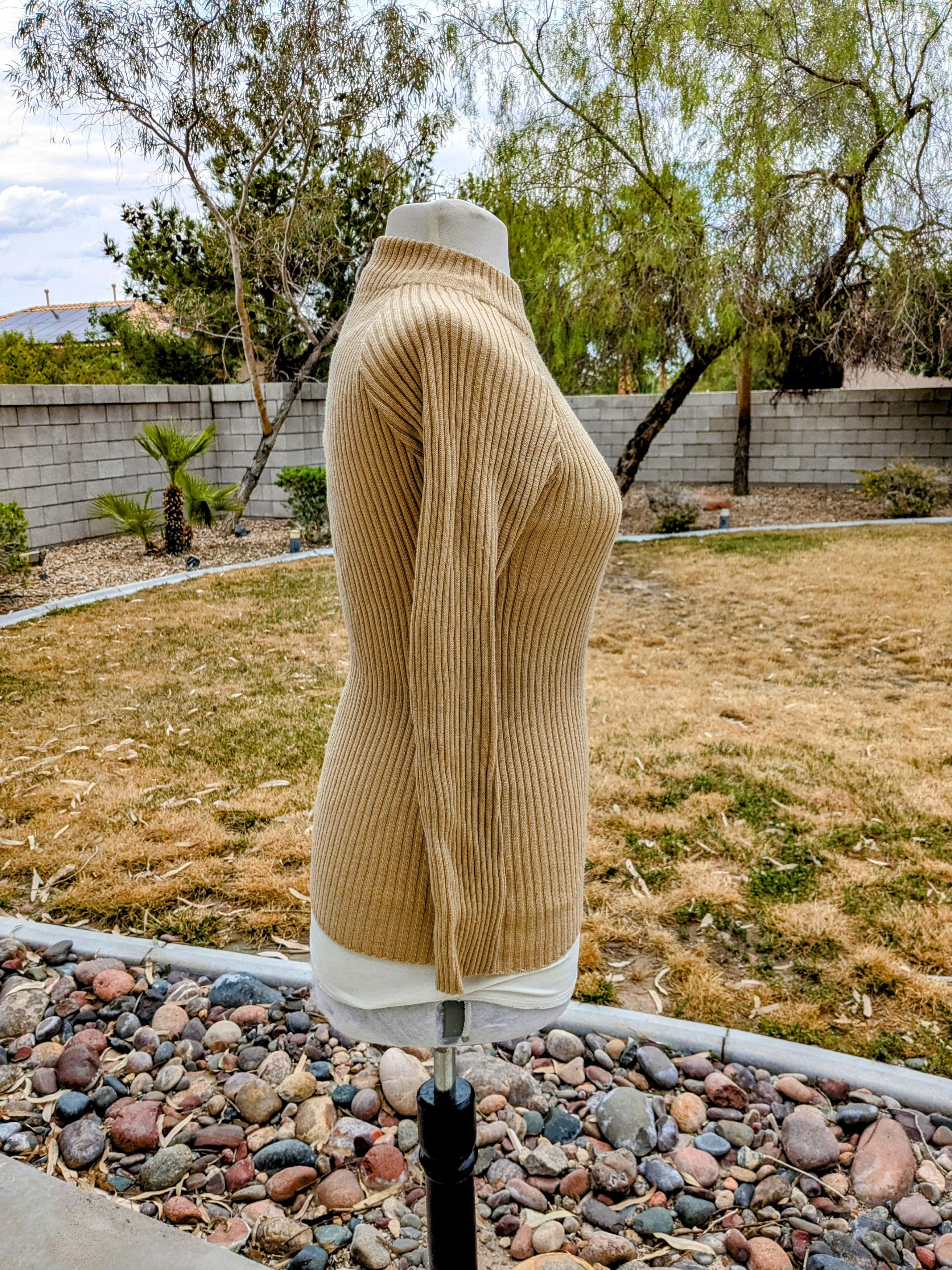Designer VTG Petite Ladies Kosugi Ribbed Knit Turtleneck Fitted Top Size L / US 10 / IT 46 - 3 Thumbnail
