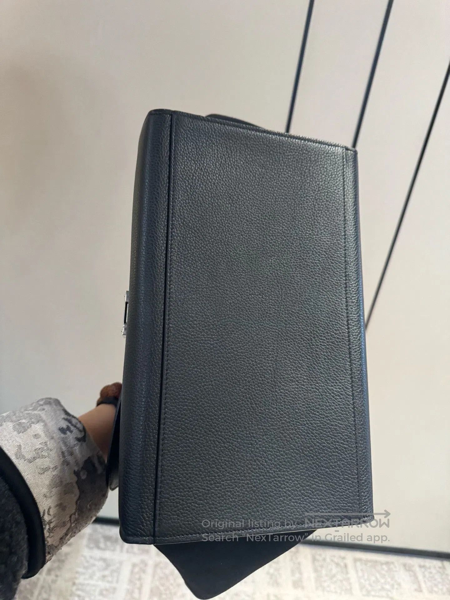 Celine Celine Black Swing Bag. Size ONE SIZE - 5 Thumbnail