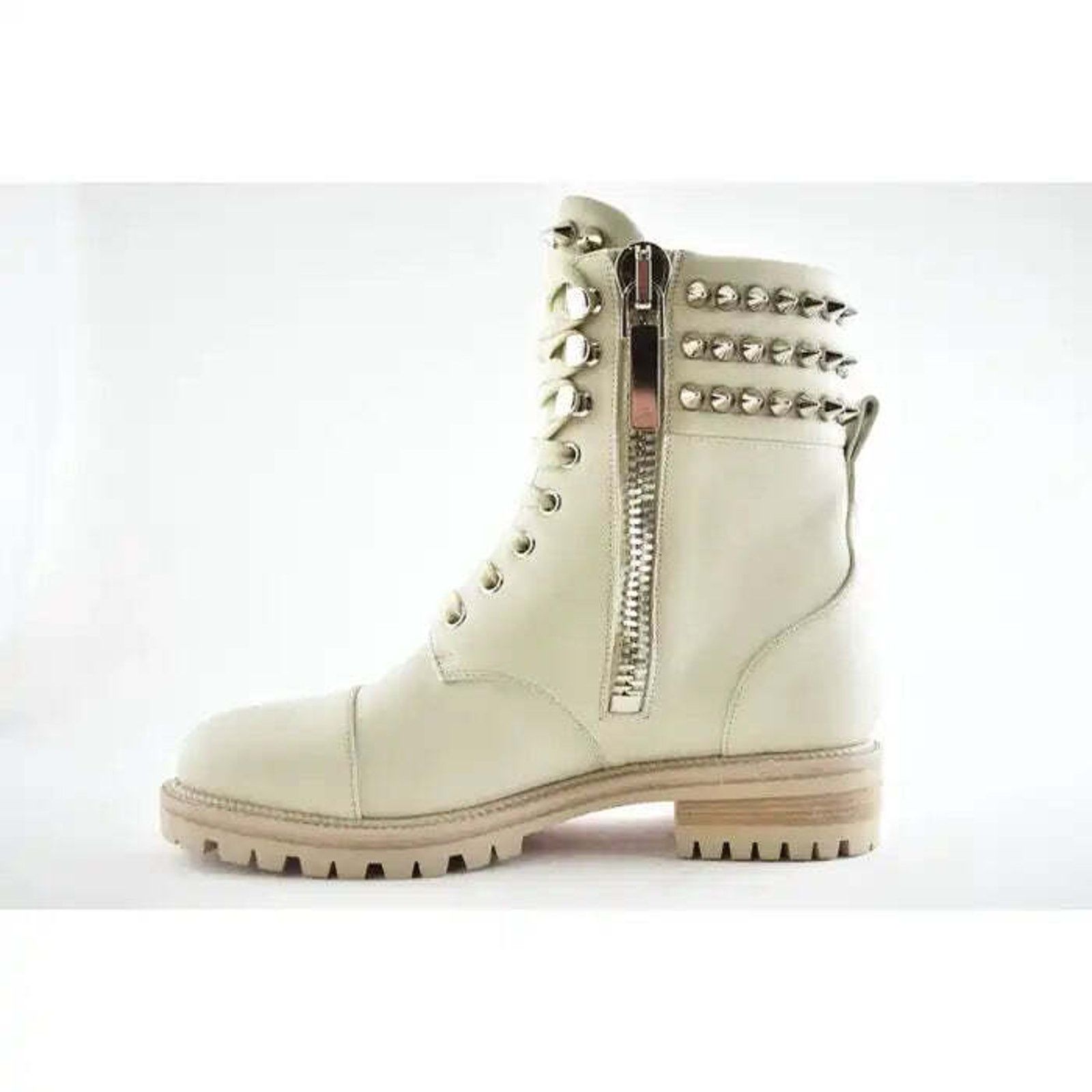 Christian Louboutin Christian Louboutin Winter Spikes Flat White Calf Leather Size US 8 / IT 38 - 8 Thumbnail