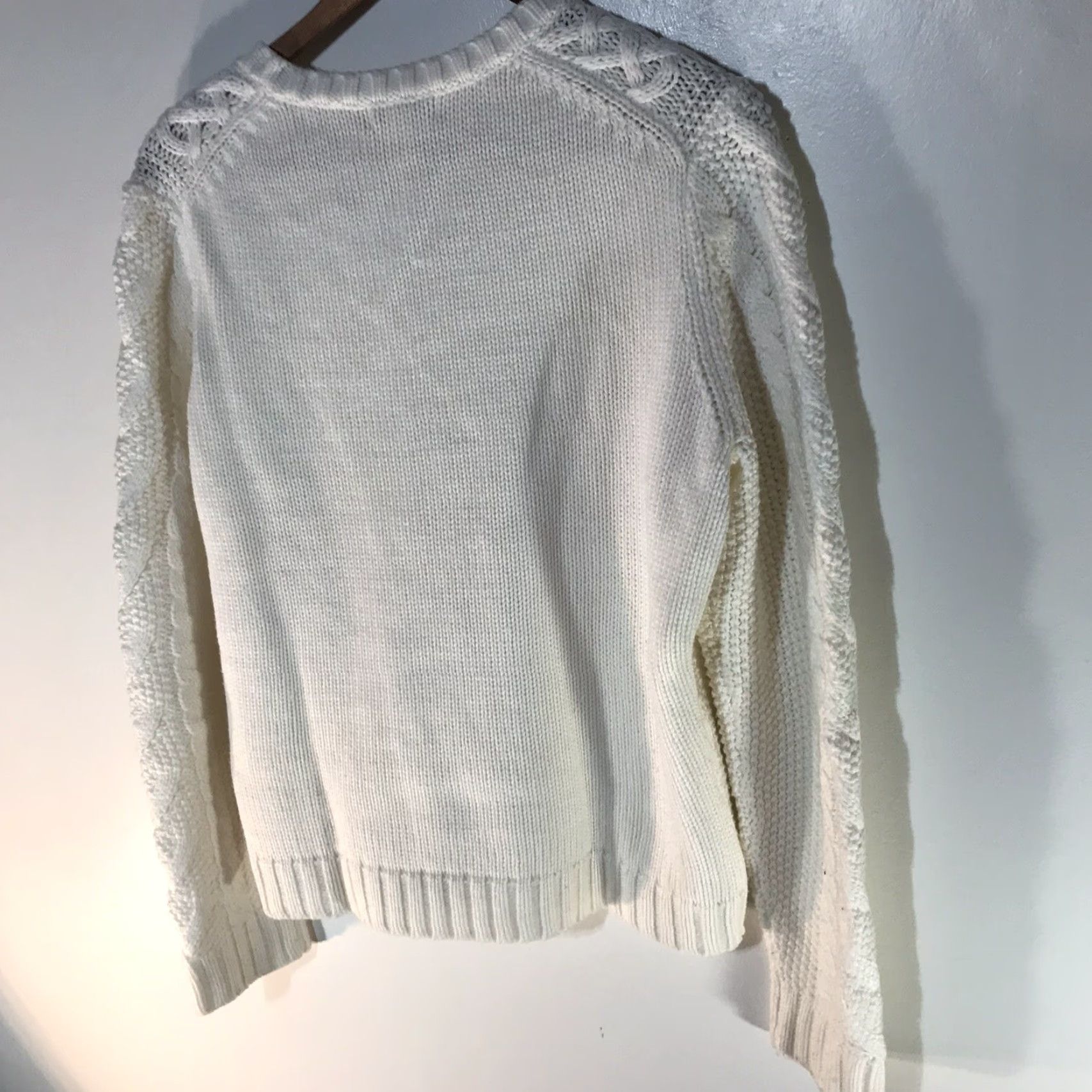 Vintage St. John's Bay Womens Sweater Pullover V-Neck Cable Knit Acrylic Ivory Size L Fall Winter Classic Size L / US 10 / IT 46 - 4 Thumbnail