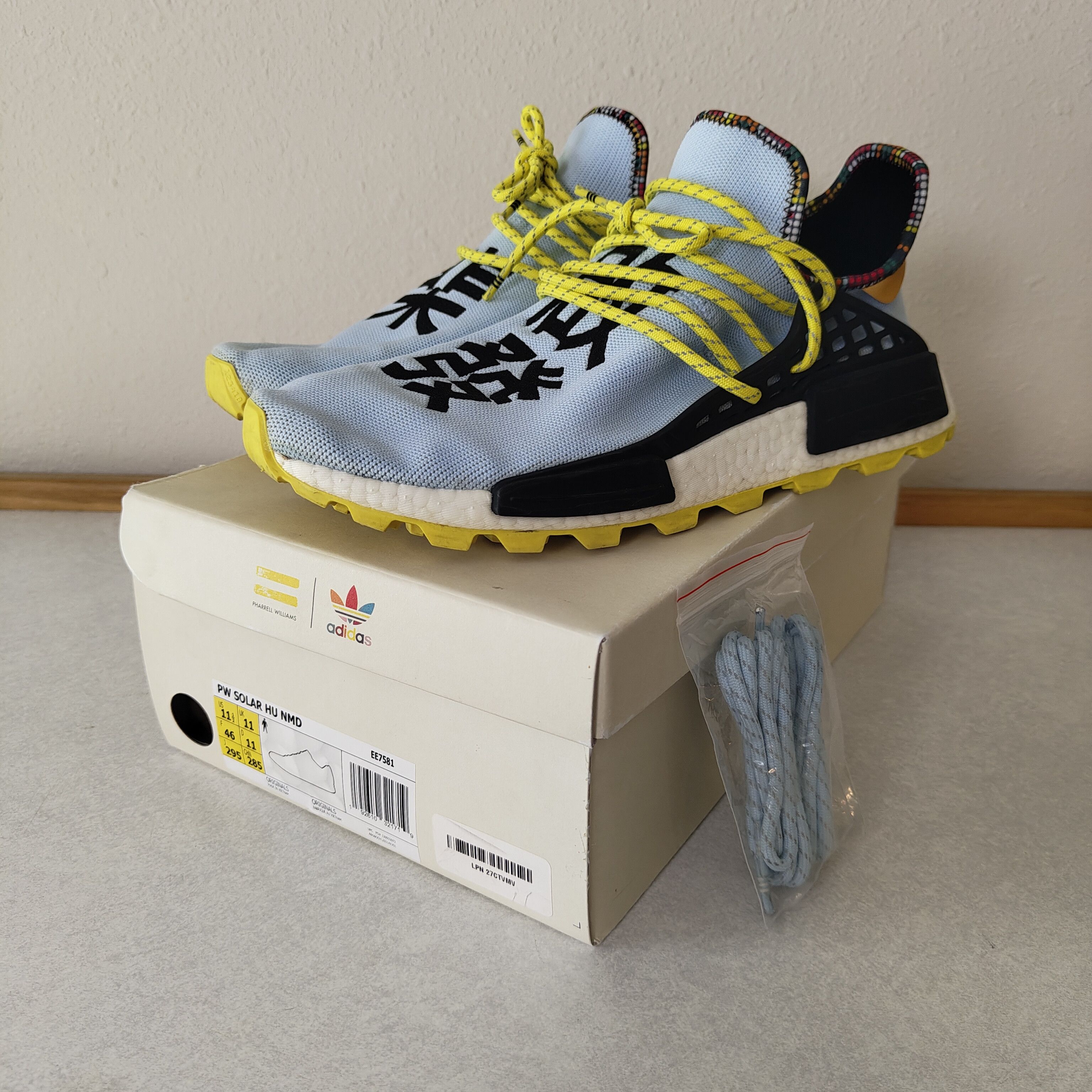 Adidas Adidas NMD Hu Pharrell Williams Clear Aqua brand new sz 5.5Y |  Grailed