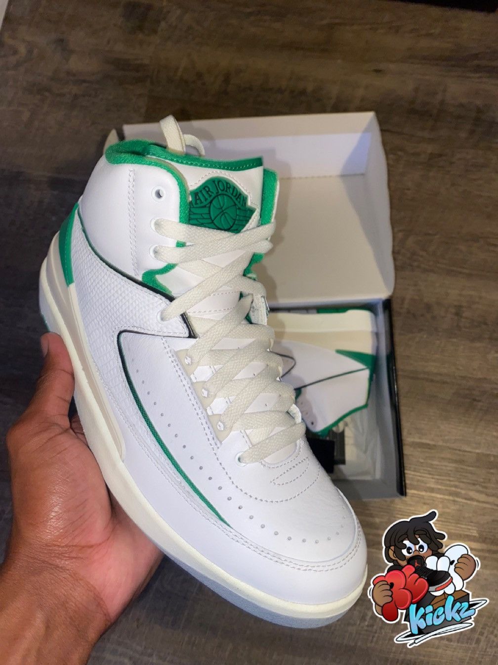 Jordan Brand Jordan 2 Lucky Green Size US 8.5 / EU 41-42 - 1 Thumbnail
